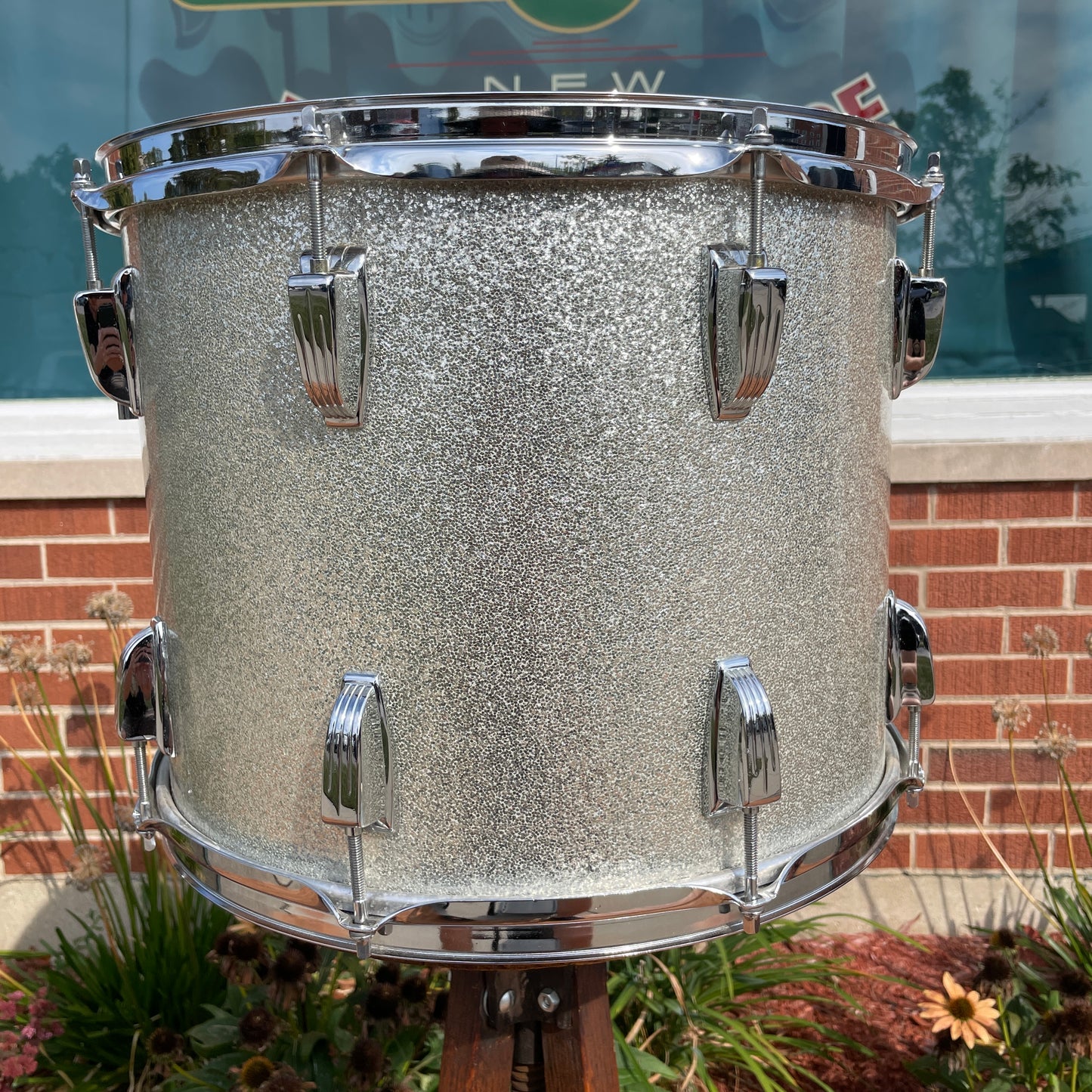 1979-81 Ludwig 12x15 Tom Drum Silver Sparkle
