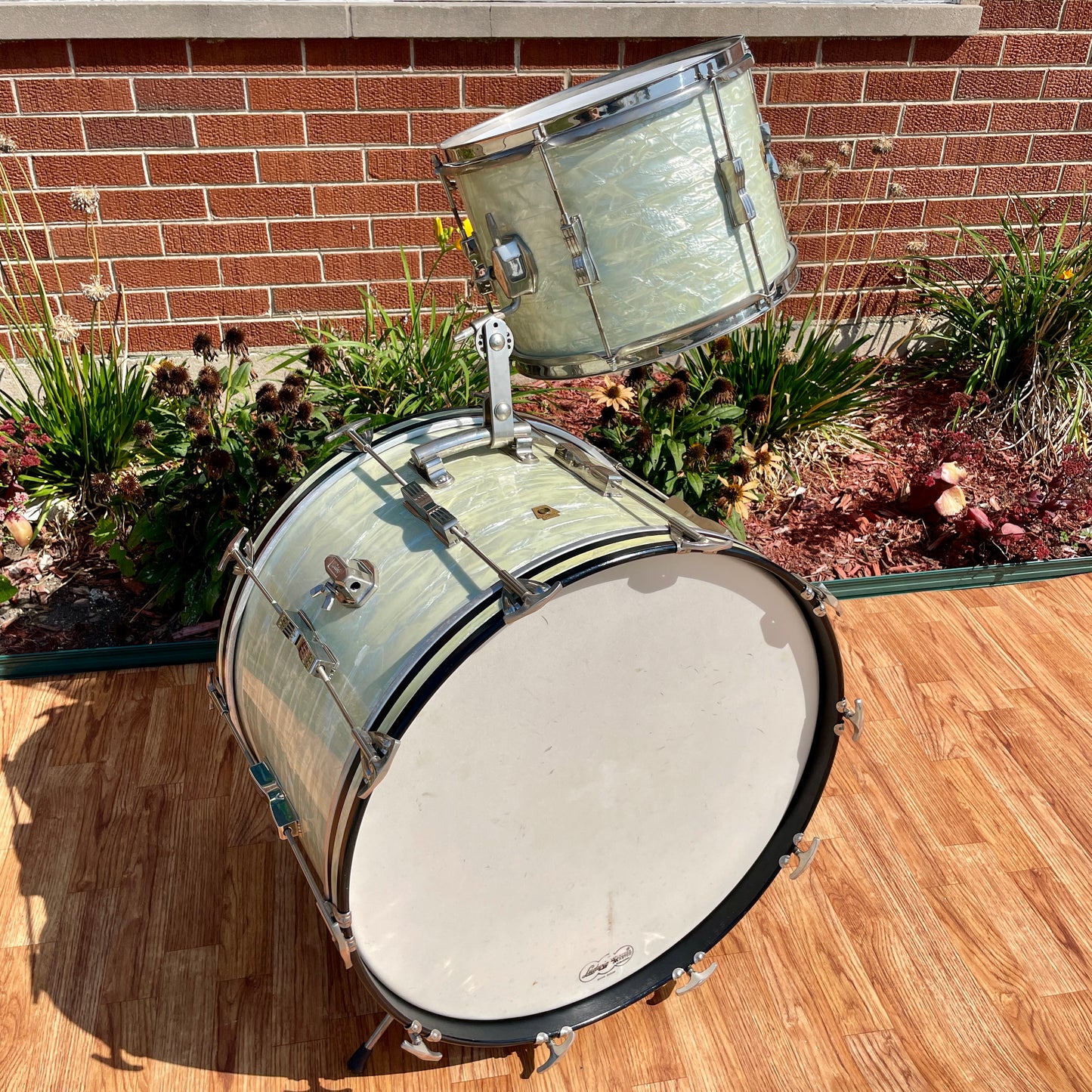 1960s Ludwig 2pc Club Date Combo Drum Set White Marine Pearl 22/13