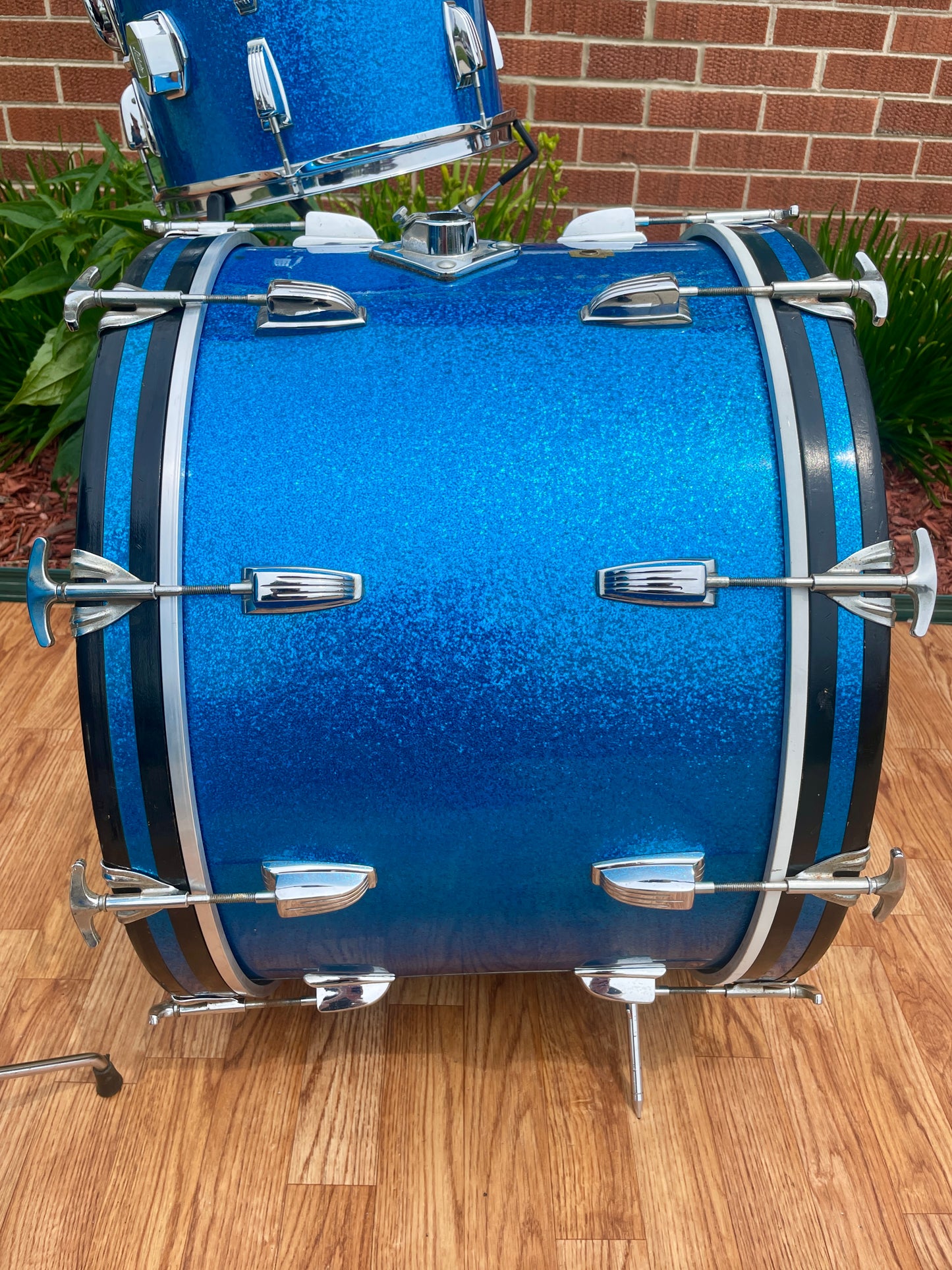 1967 Ludwig Super Classic Drum Set Blue Sparkle 22/13/16