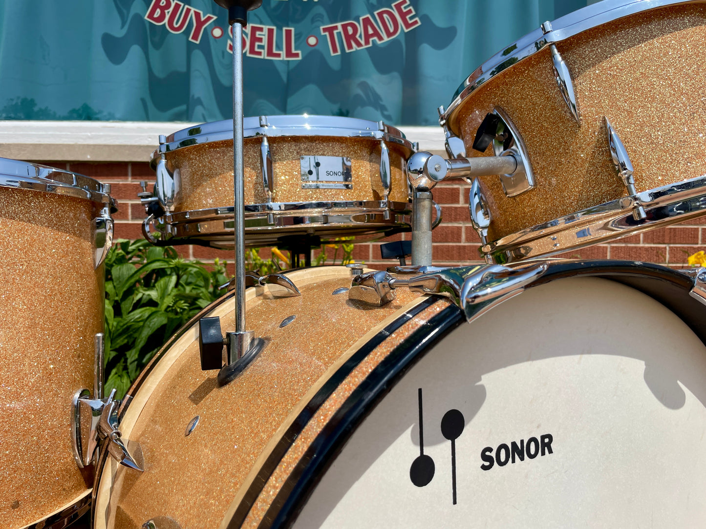 1960s Sonor Teardrop Drum Set Champagne Sparkle 20/13/16 w/ 4.5x14 Snare