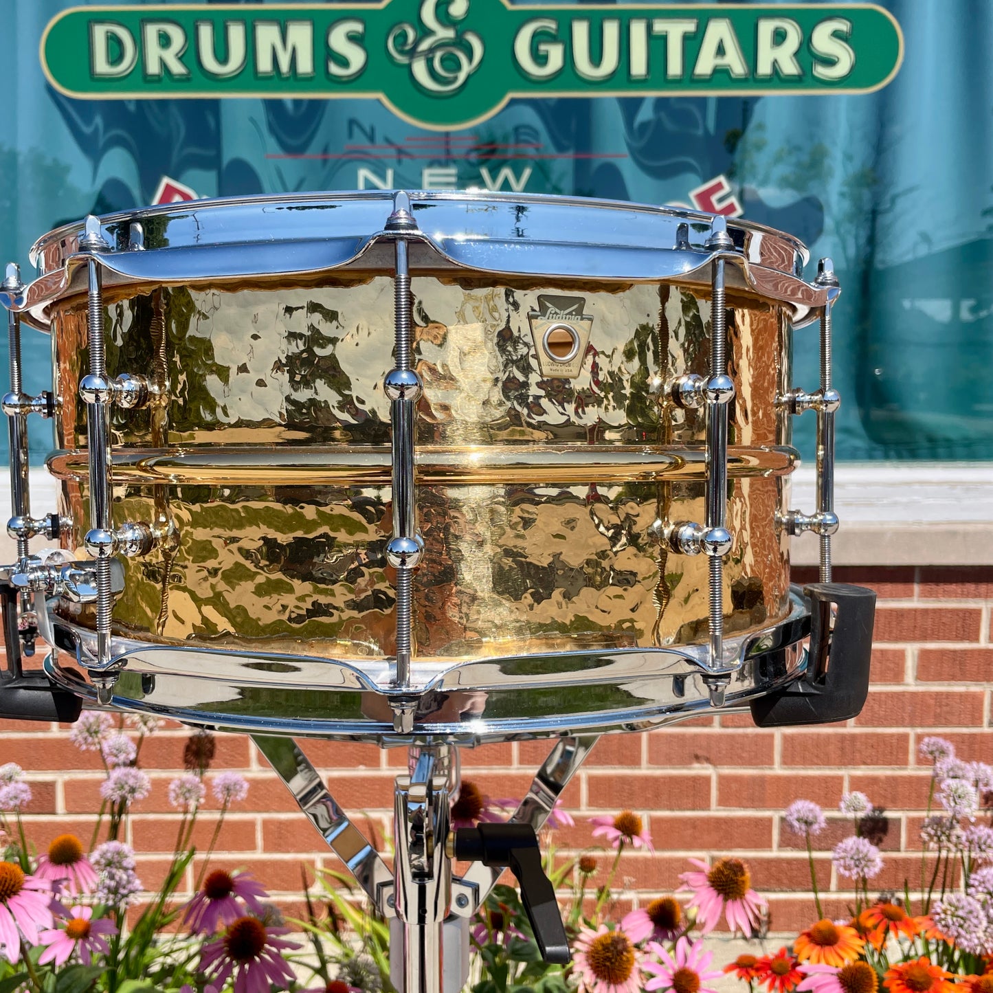 Ludwig Hammered Bronze Phonic 6.5x14 Snare Drum LB552KT