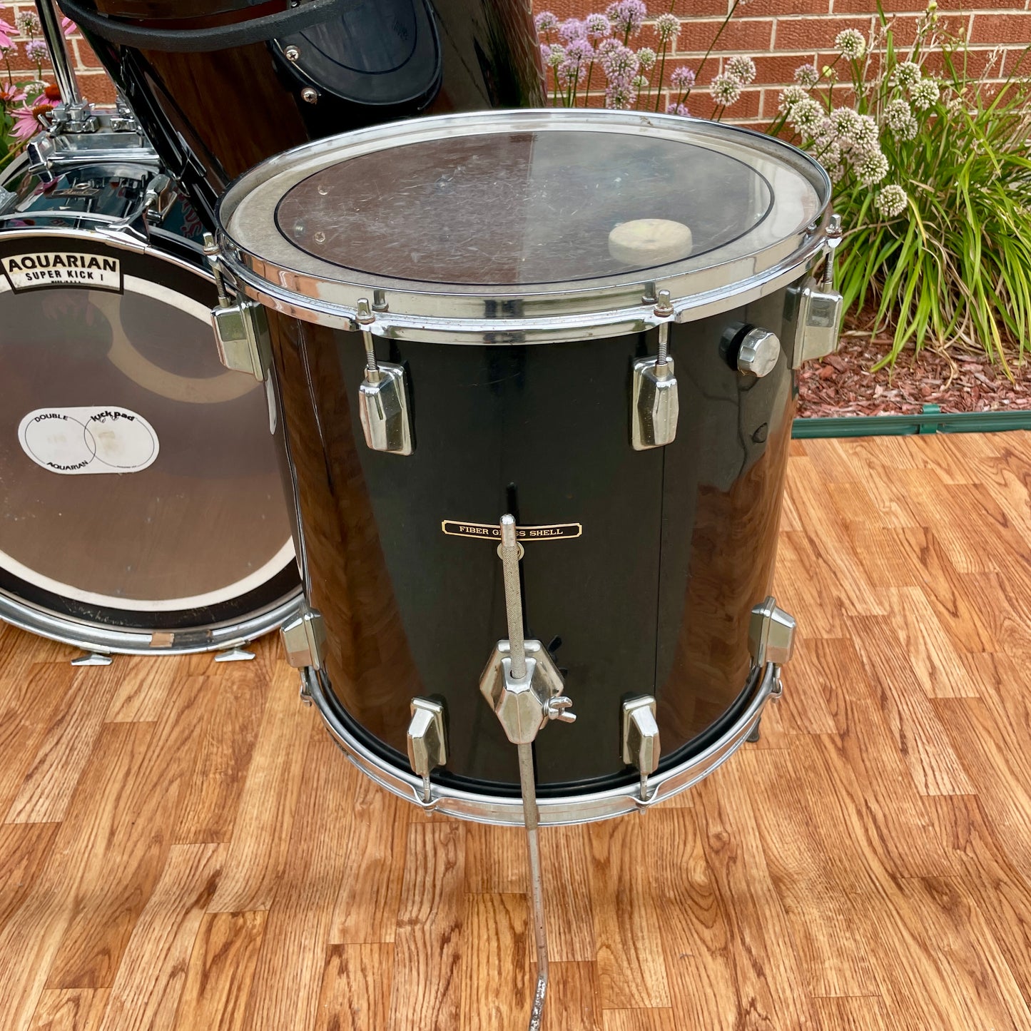 Vintage Pearl Vari-Pitch Drum Set Black 22/8/10/12/14/16