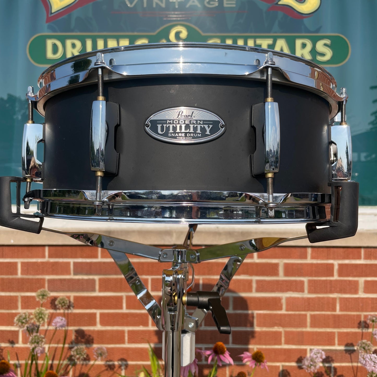 Pearl Modern Utility 5.5x14 Maple Snare Drum Satin Black MUS1455M227
