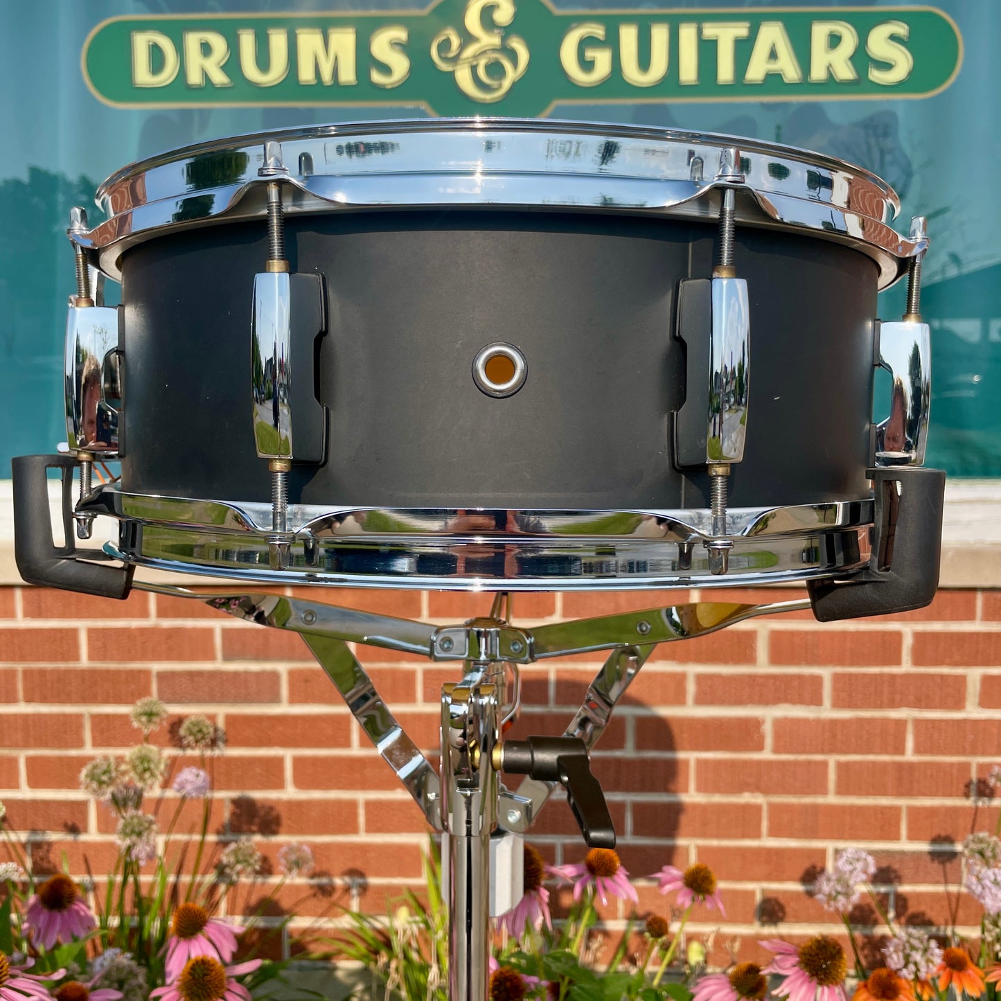 Pearl Modern Utility 5.5x14 Maple Snare Drum Satin Black MUS1455M227