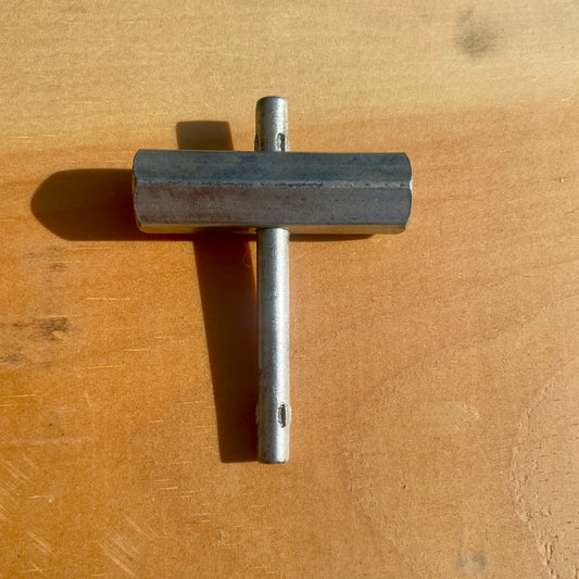 Vintage 1960s Ludwig / Gretsch / Slingerland Rail Consolette Hex Drum Key