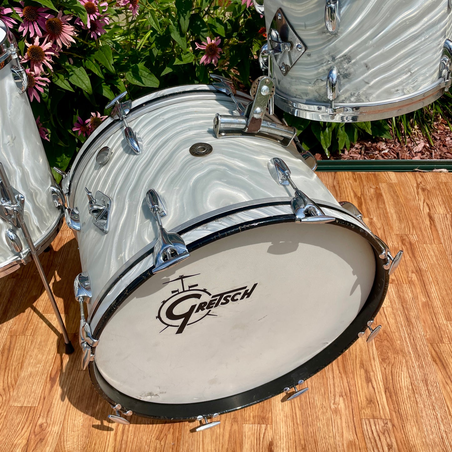 1960s Gretsch Progressive Jazz Drum Set Silver (White) Satin Flame 20/12/14 w/ Snare