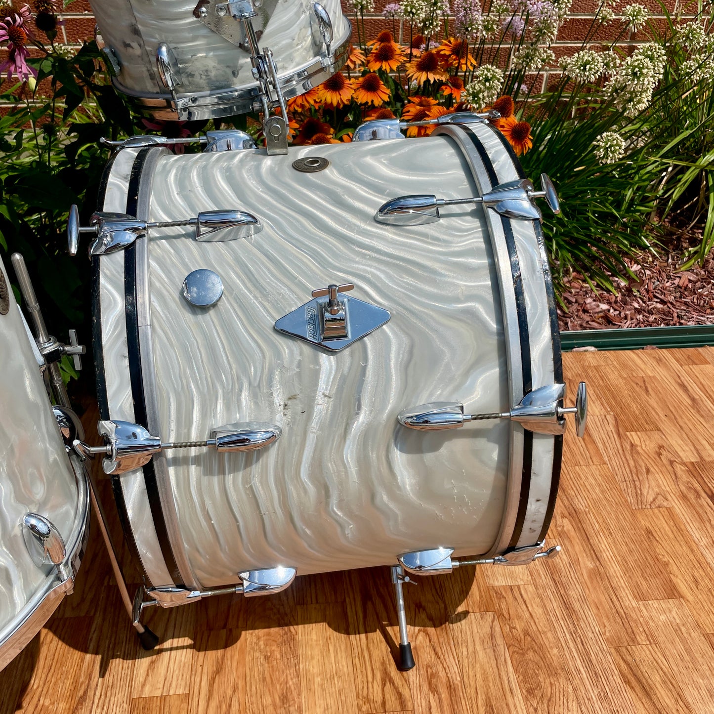 1960s Gretsch Progressive Jazz Drum Set Silver (White) Satin Flame 20/12/14