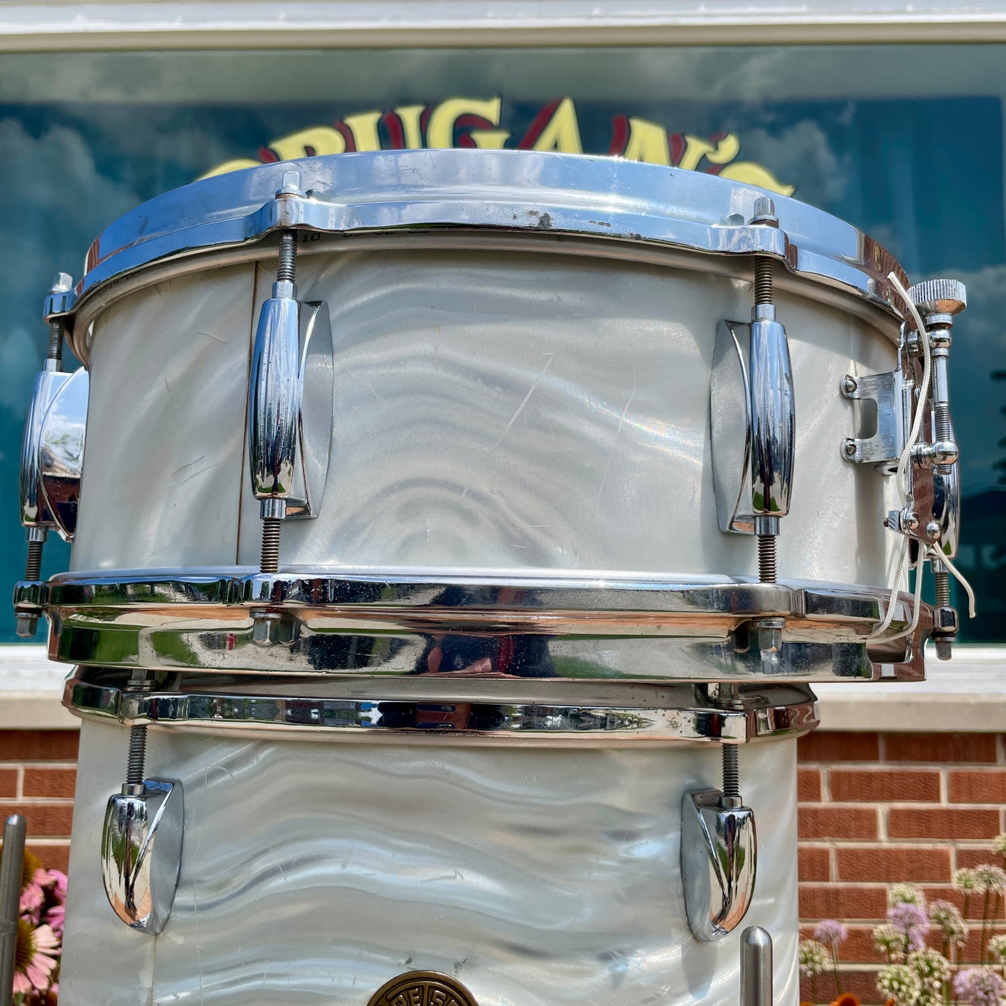 1960s Gretsch Name Band 5.5x14 Snare Silver (White) Satin Flame