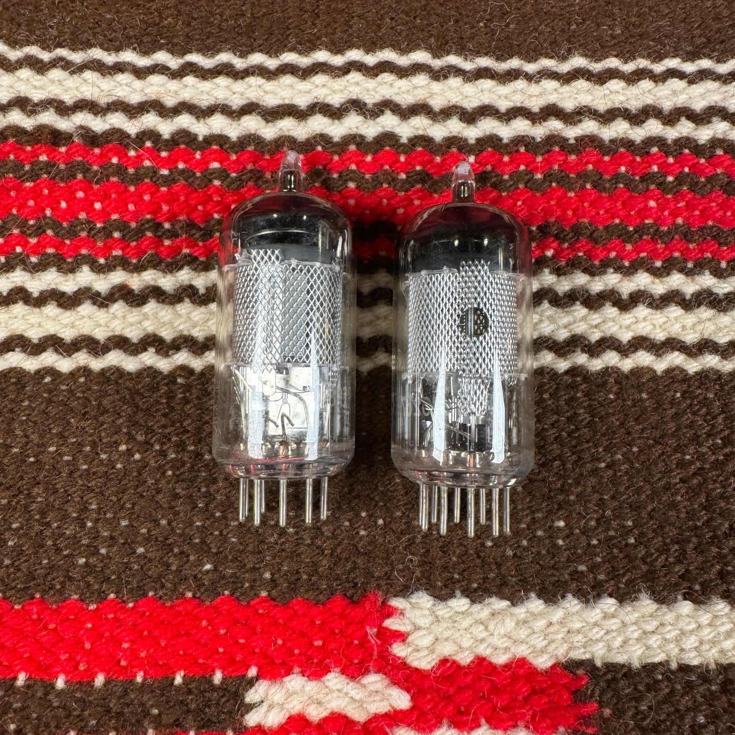 NOS Amperex Bugle Boy EF86 / 6267 Amplifier Preamp Tubes Pair Duet Mesh Plate France #103