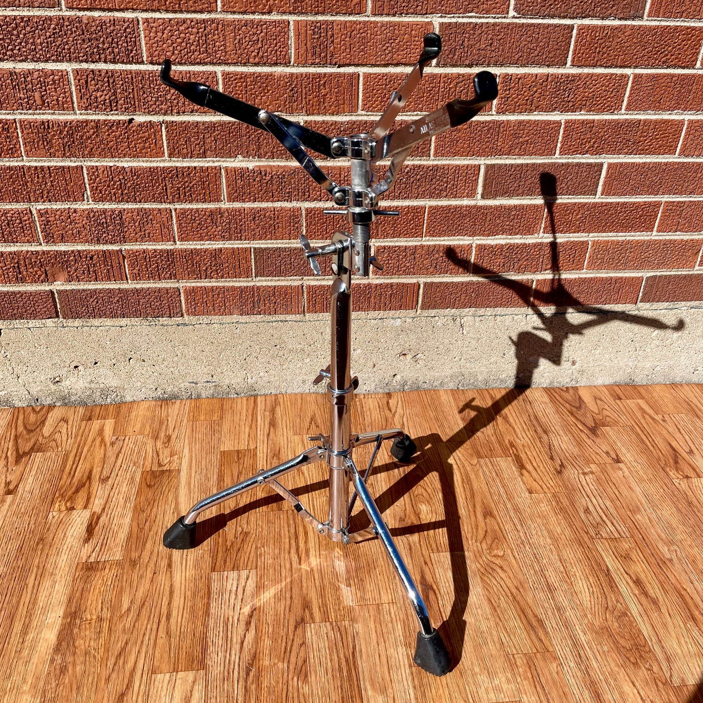 Late 1970s Ludwig No. 1374 Atlas Snare Drum Stand