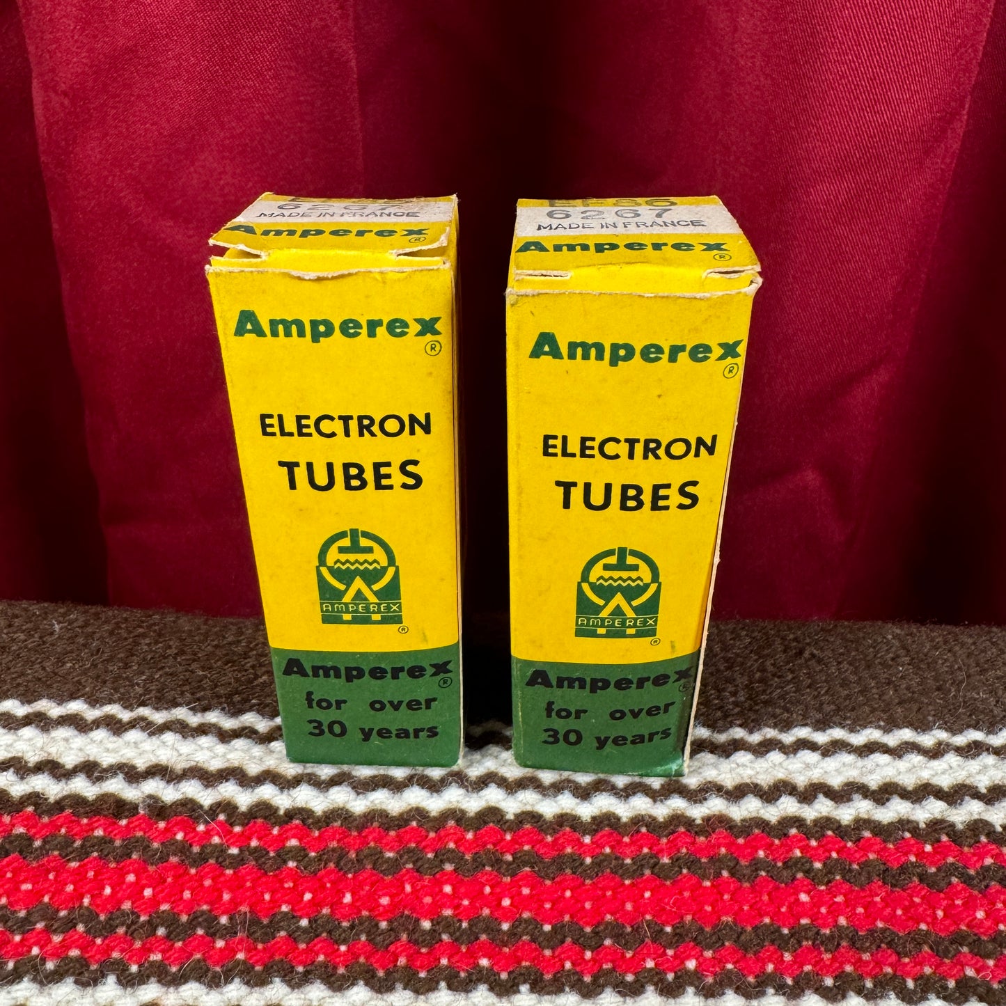 NOS Amperex Bugle Boy EF86 / 6267 Amplifier Preamp Tubes Pair Duet Mesh Plate France #103
