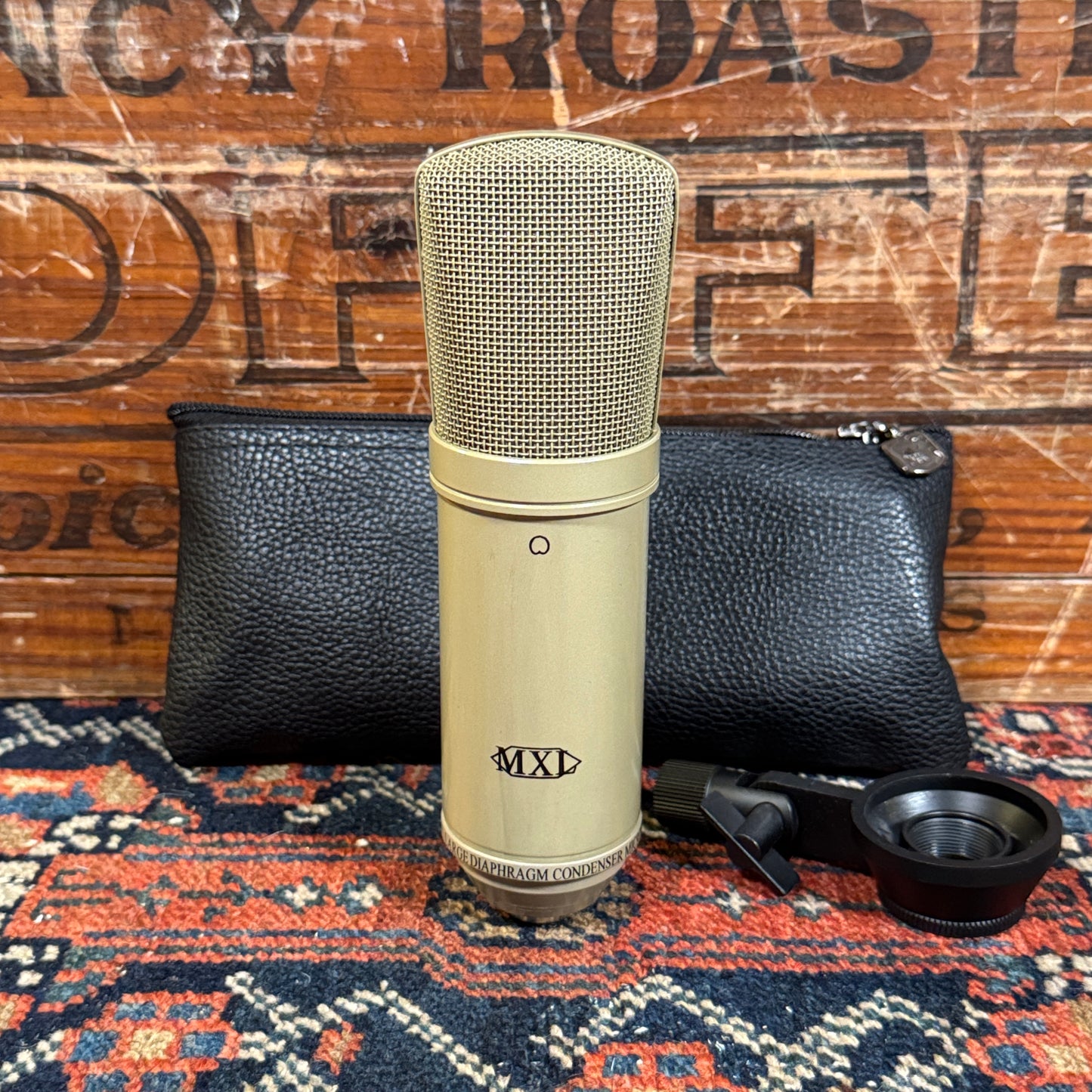 MXL 1006 Large Diaphragm Condenser Microphone #1 w/ Clip & Bag