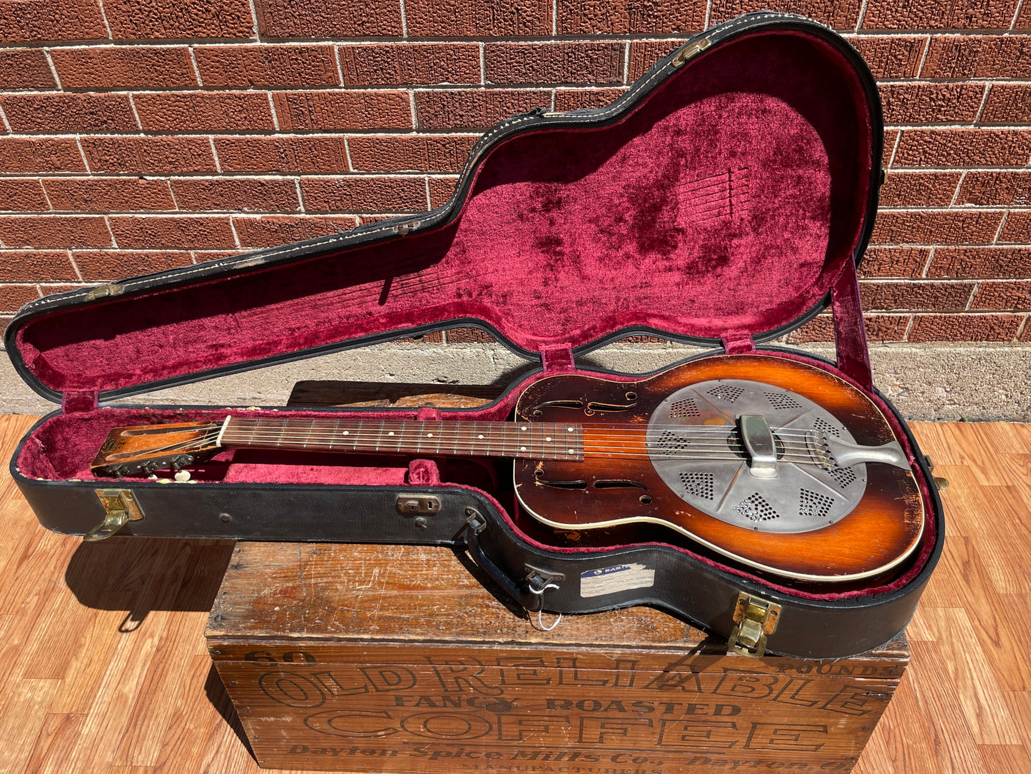 1930s National Trojan Resonator Guitar Sunburst Dobro - D Serial Number