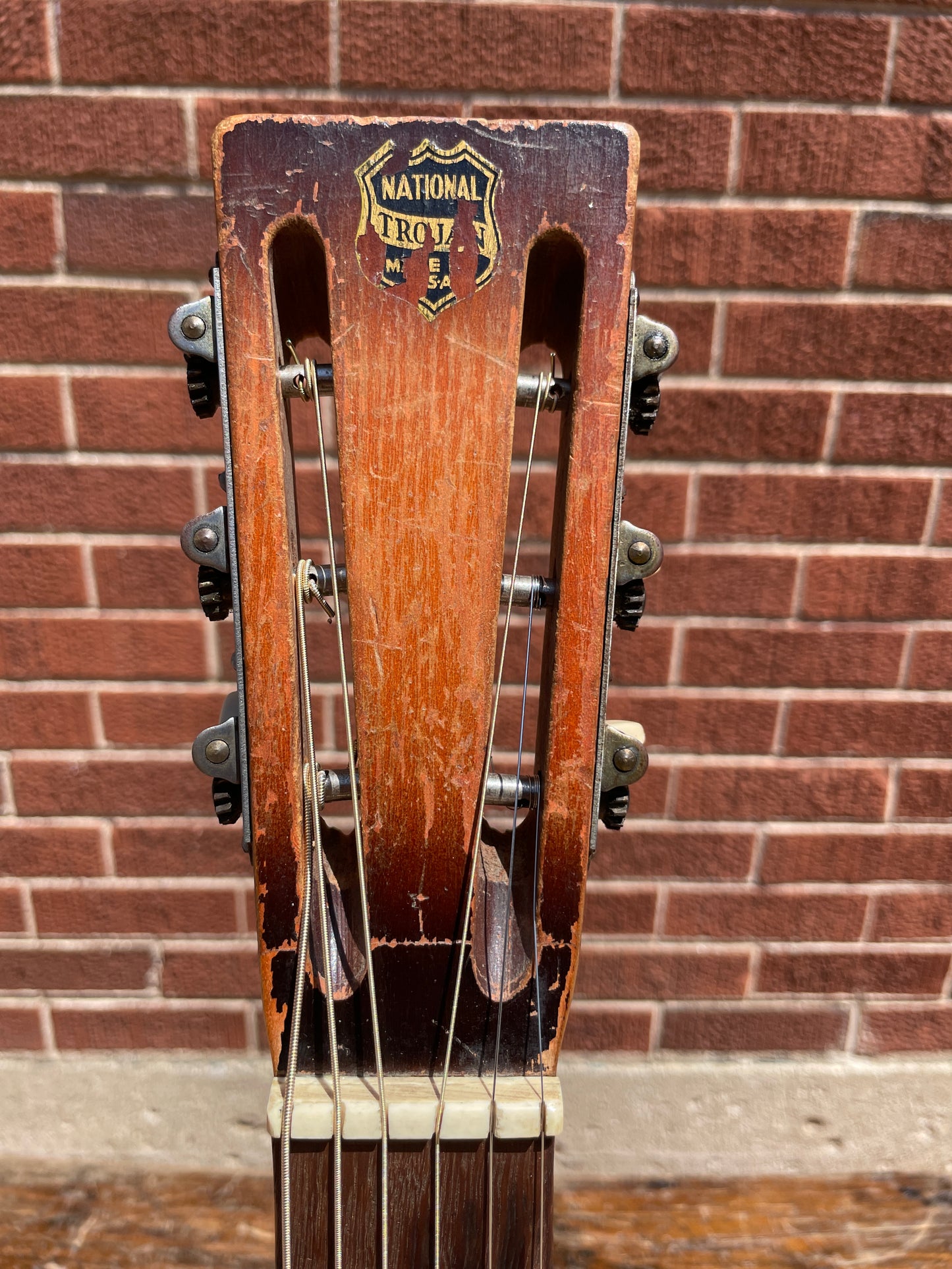 1930s National Trojan Resonator Guitar Sunburst Dobro - D Serial Number