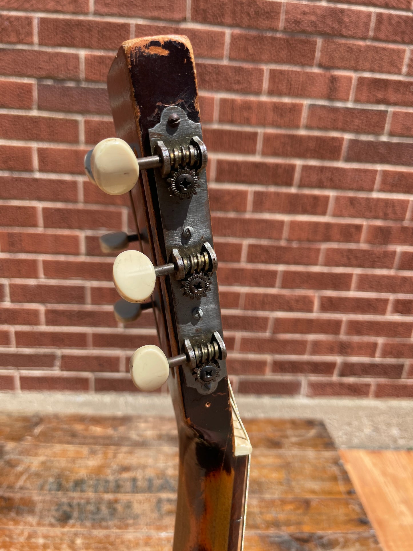 1930s National Trojan Resonator Guitar Sunburst Dobro - D Serial Number