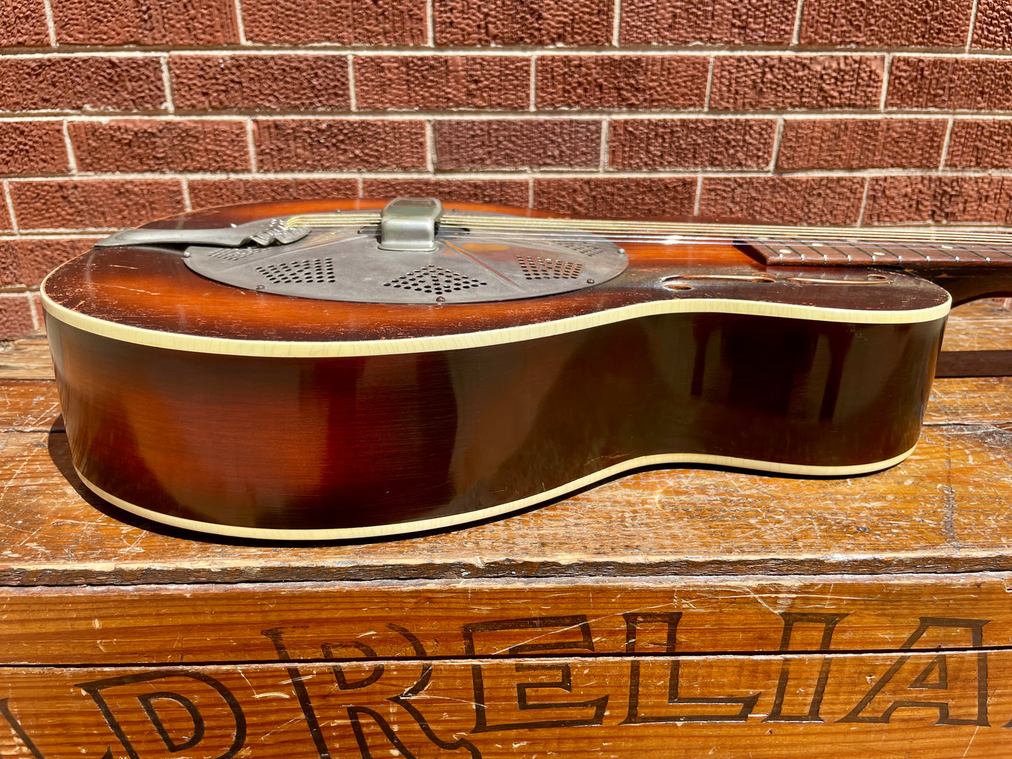 1930s National Trojan Resonator Guitar Sunburst Dobro - D Serial Number