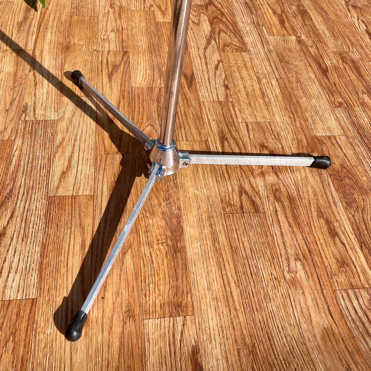 1960s Slingerland No. 33F Flush Base Cymbal Stand