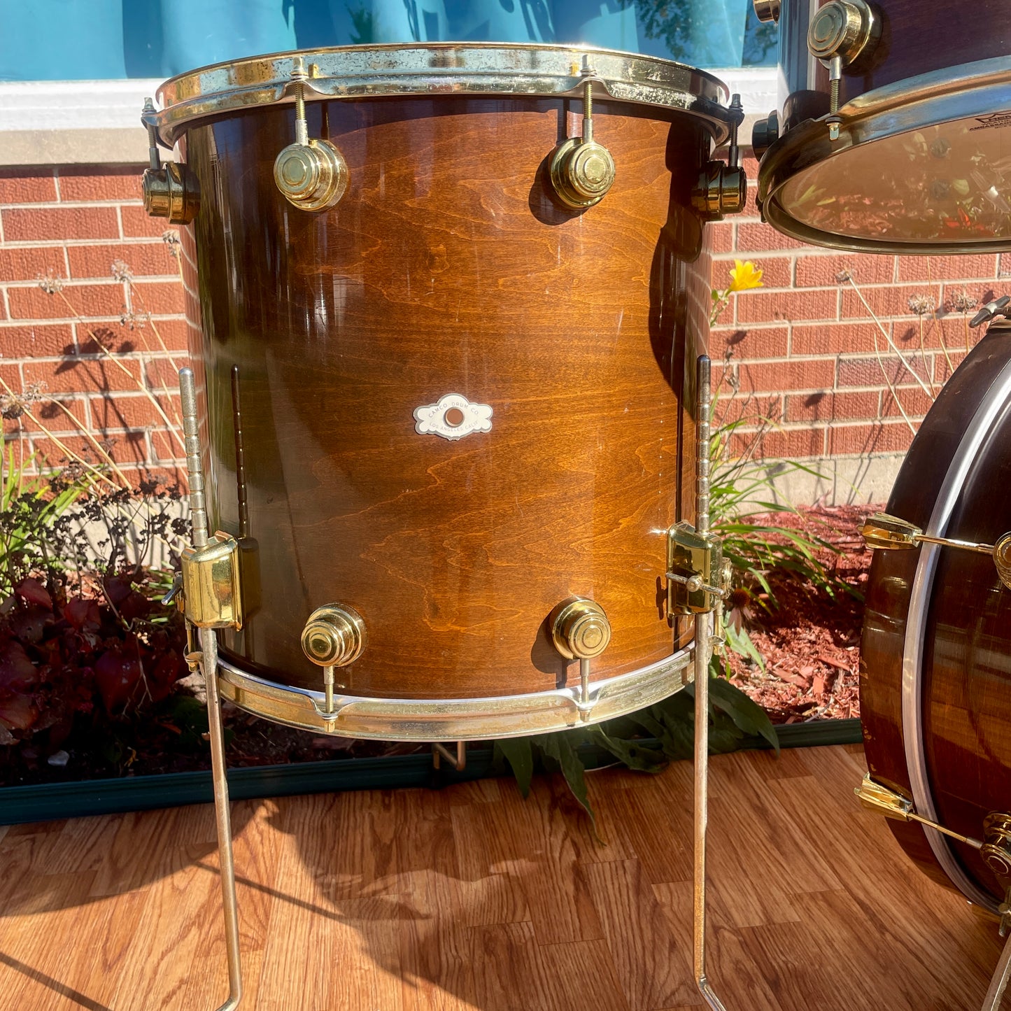 1970s Camco Los Angeles C-500 Drum Set Walnut 22/12/13/16 Gold Hardware LA