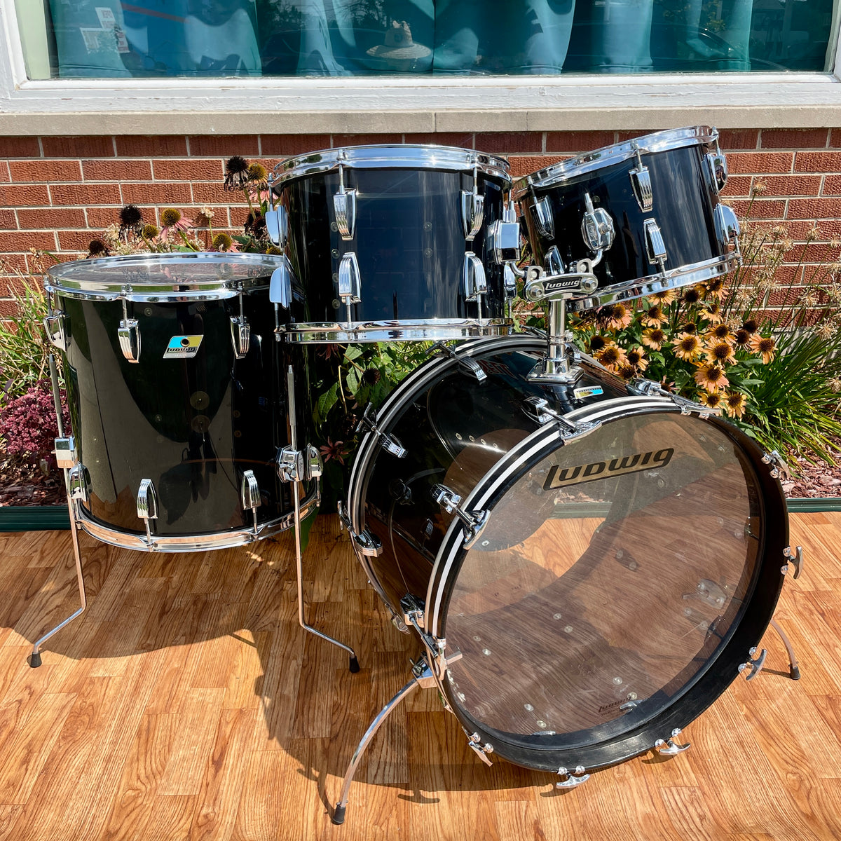1970s Ludwig Smoke Black Vistalite Big Beat Drum Set 22/12/13/16