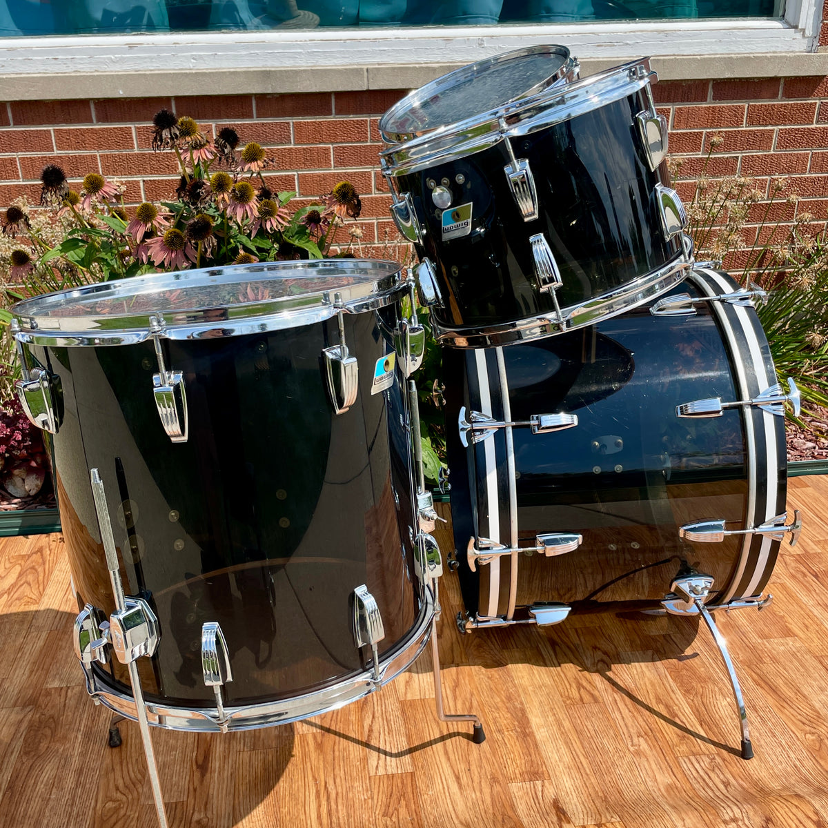 1970s Ludwig Smoke Black Vistalite Big Beat Drum Set 22/12/13/16