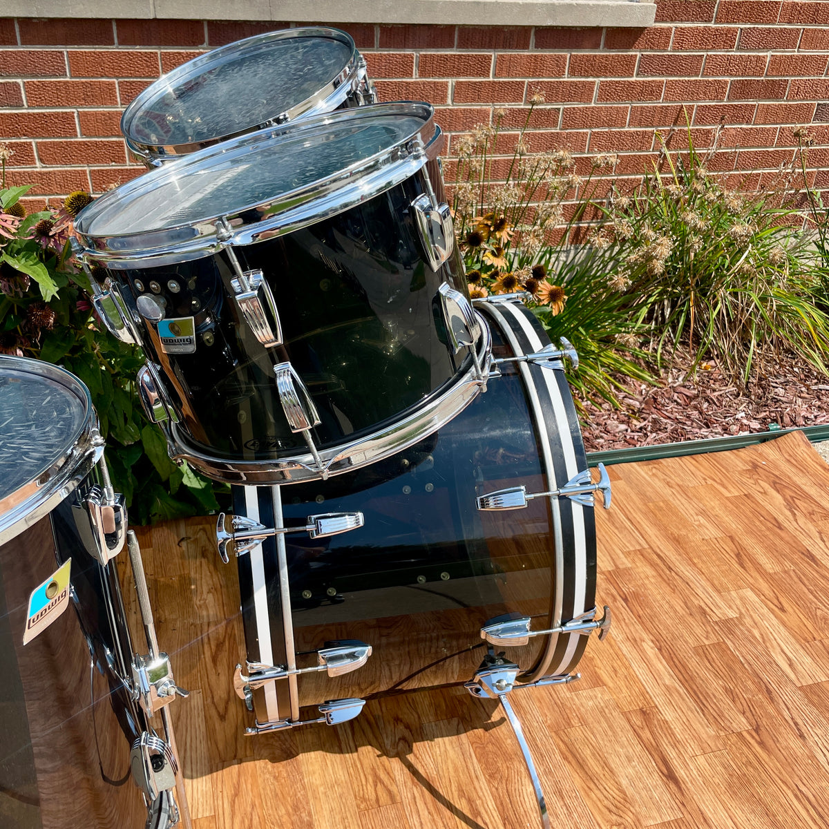 1970s Ludwig Smoke Black Vistalite Big Beat Drum Set 22/12/13/16