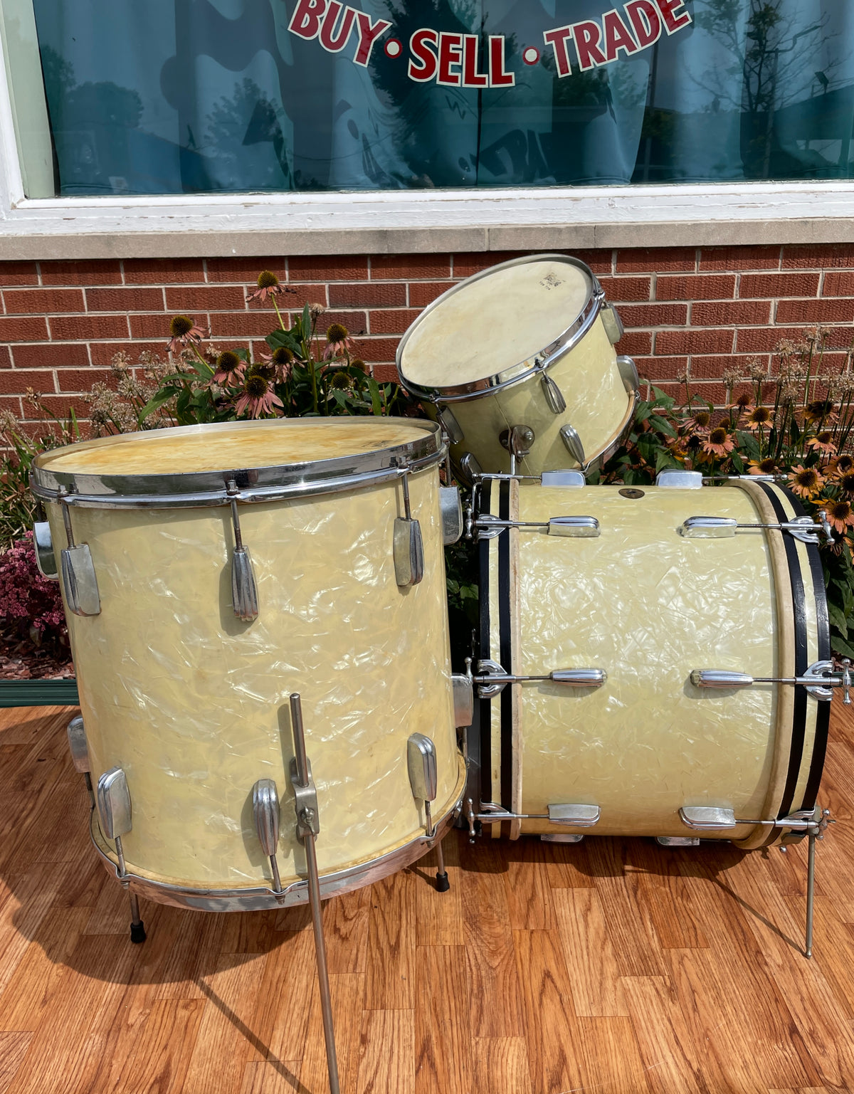 1940s-1950s Slingerland Radio King Drum Set White Marine Pearl 20/13/16
