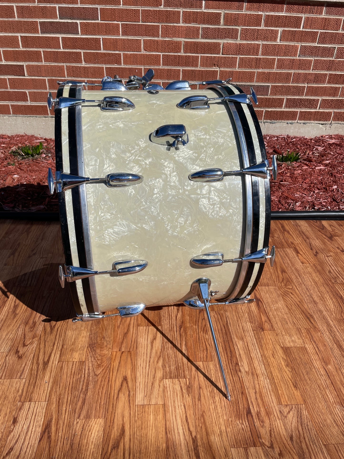 1960 Slingerland 14x22 No. 335 Gene Krupa Bass Drum White Marine Pearl
