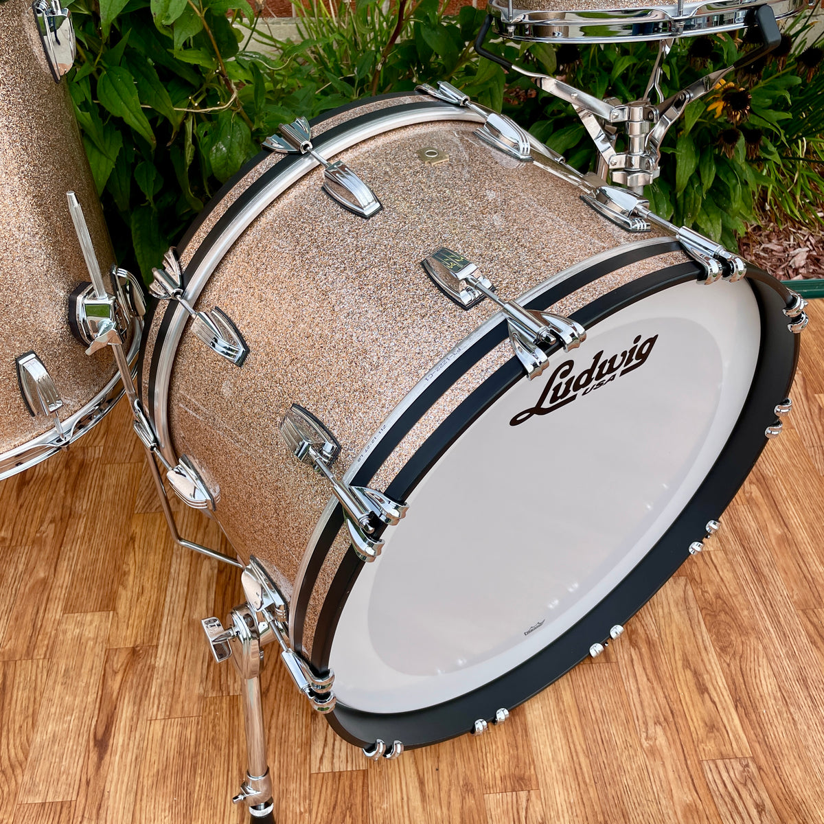 Ludwig Classic Maple 3pc New Yorker Drum Set Champagne Sparkle 12x22/12/16