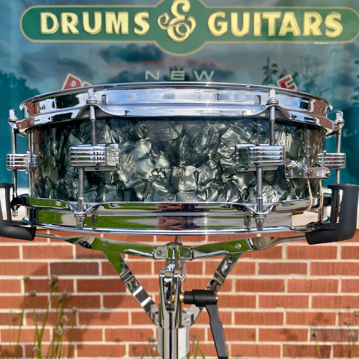 1958-1960 Ludwig Down Beat 4x14 Snare Drum Black Diamond Pearl