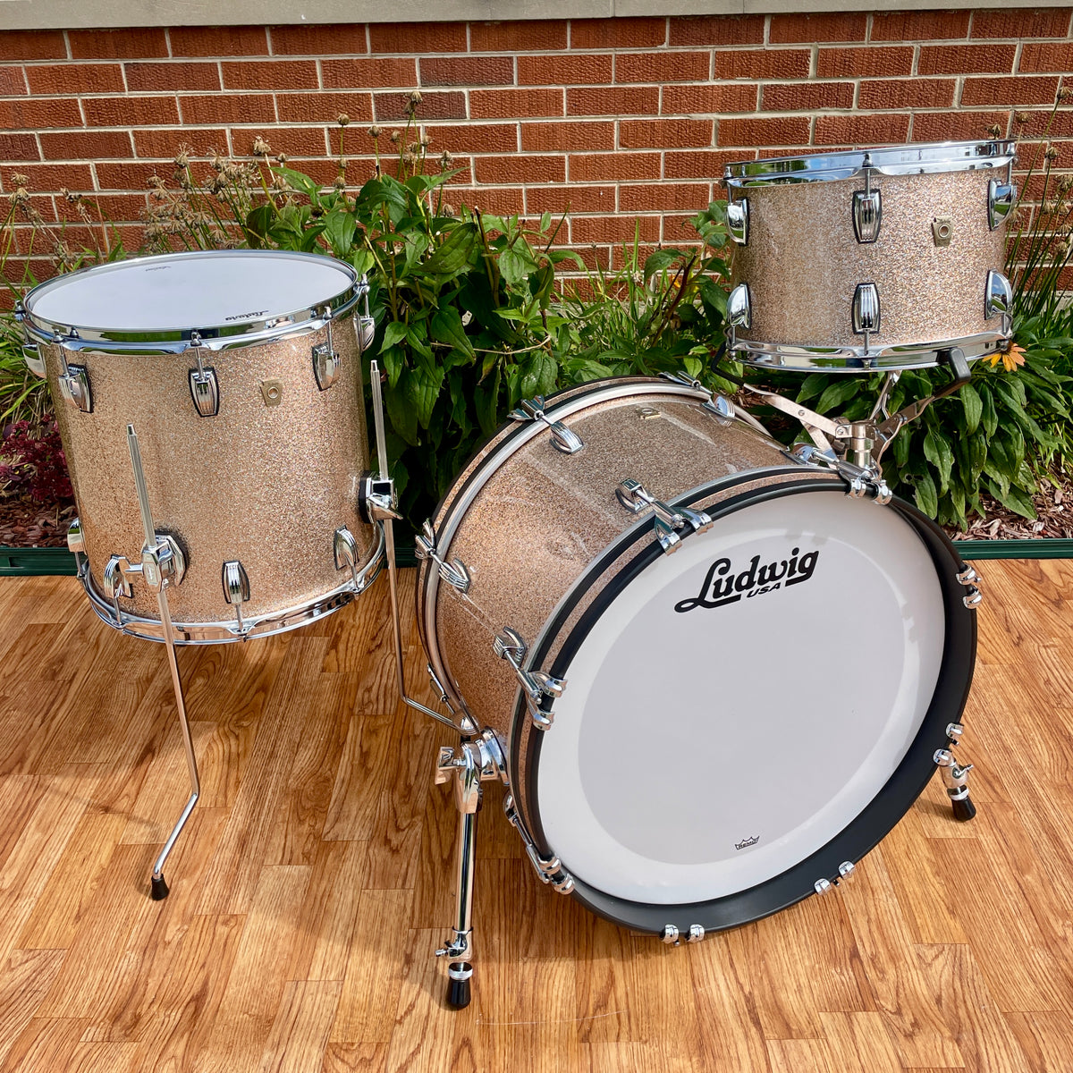 Ludwig Classic Maple 3pc Downbeat Drum Set Champagne Sparkle 12x20/12/14
