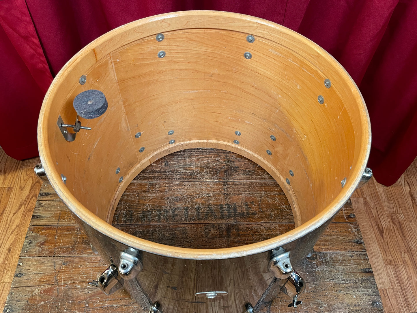 1970s Slingerland 16x18 Floor Tom Drum Black