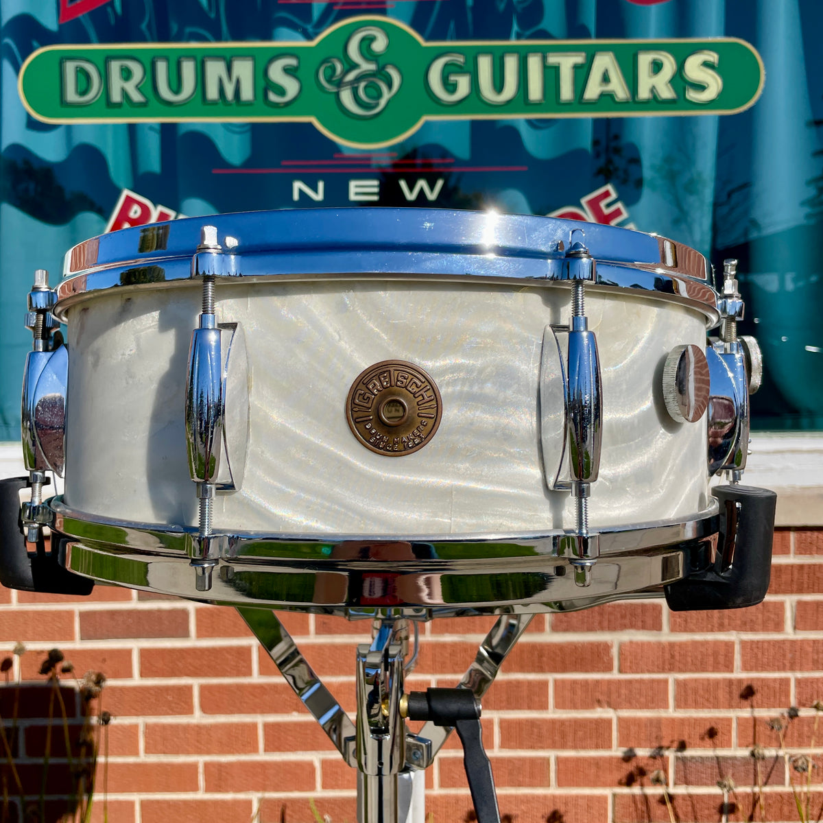 1960s Gretsch Name Band 5.5x14 Snare Silver (White) Satin Flame