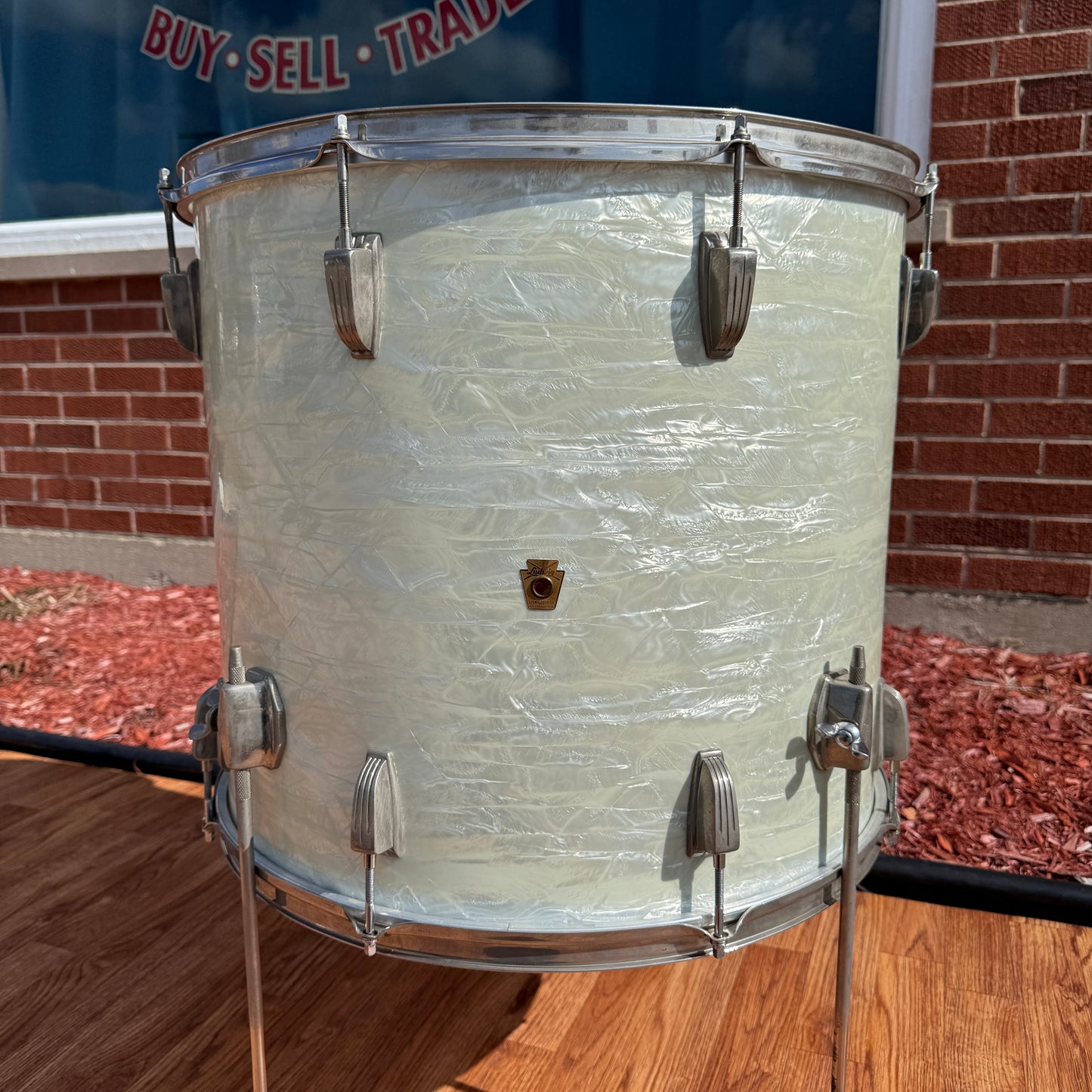 Early 1960's Ludwig Pre-Serial Super Classic 18x20 Floor Tom White Marine Pearl