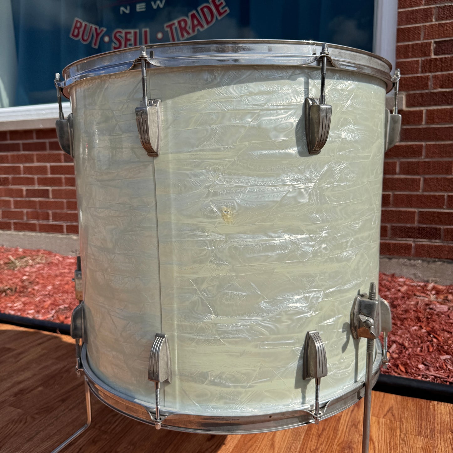 Early 1960's Ludwig Pre-Serial Super Classic 18x20 Floor Tom White Marine Pearl