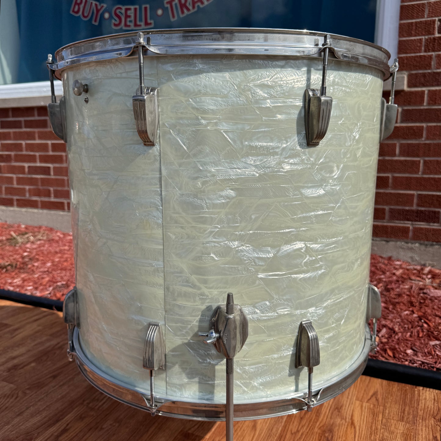 Early 1960's Ludwig Pre-Serial Super Classic 18x20 Floor Tom White Marine Pearl