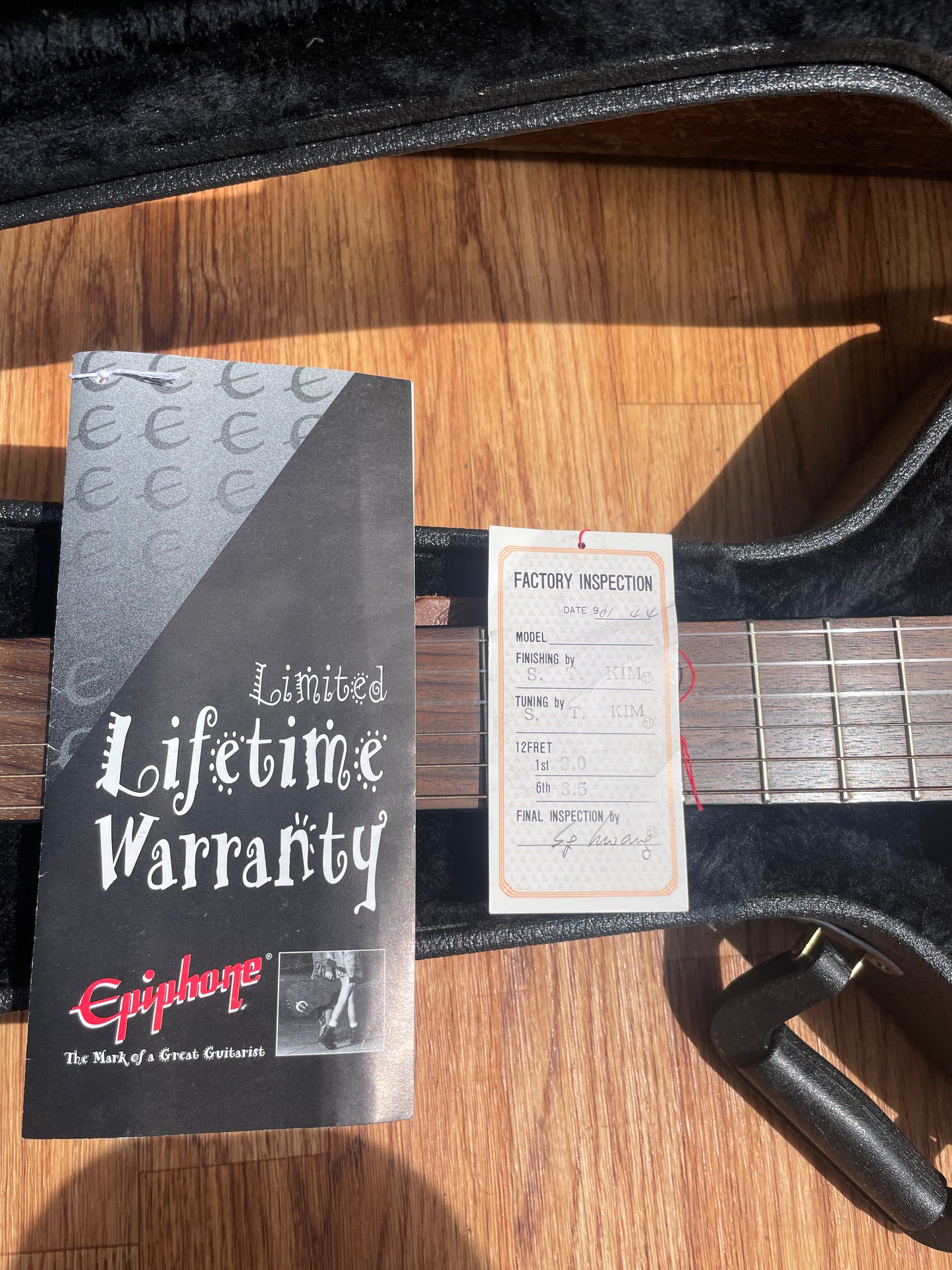 Epiphone Chet Atkins CEC Electric Classical Guitar Natural w/ OHSC
