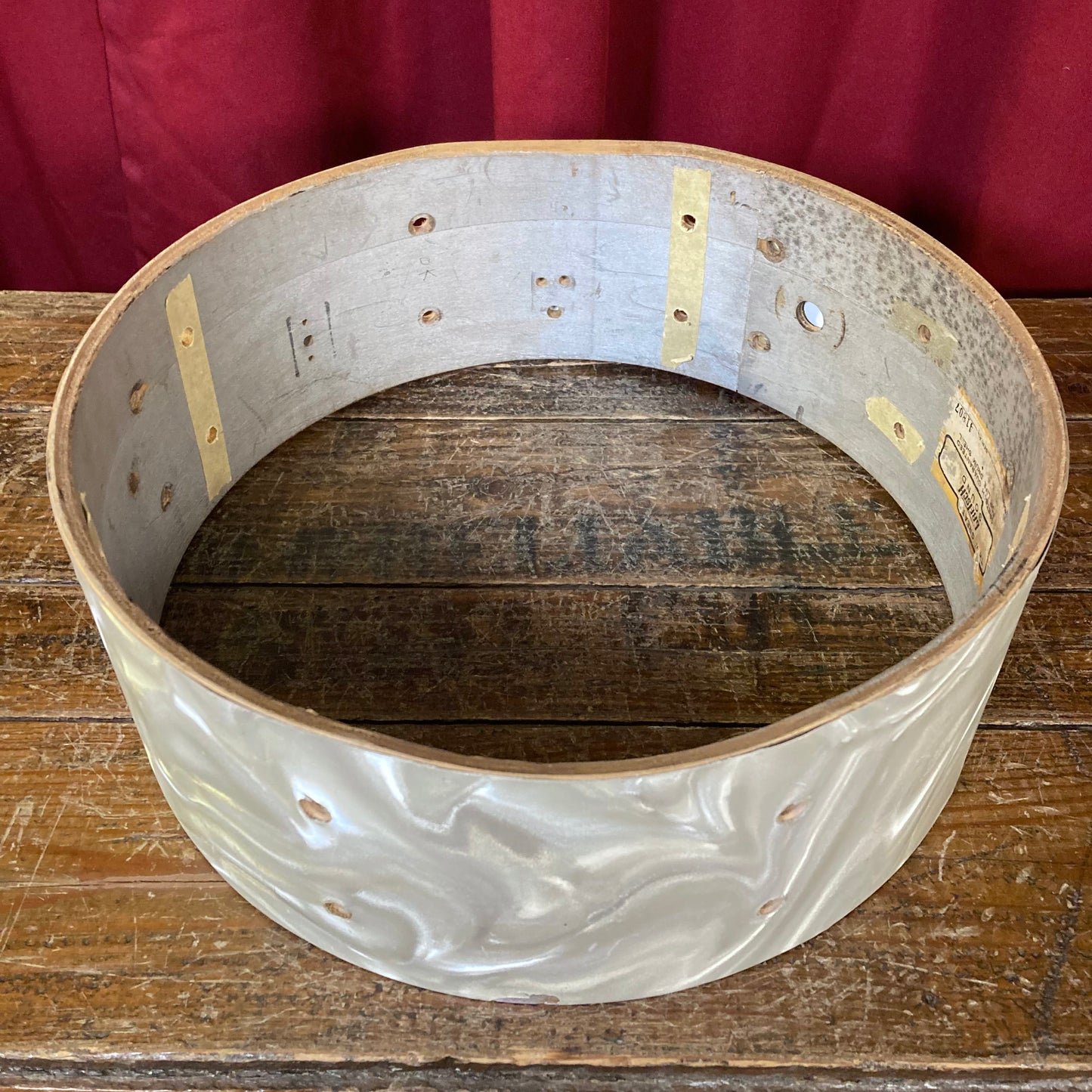 1960s Gretsch 5x14 Round Badge Snare Drum Shell White Satin Flame