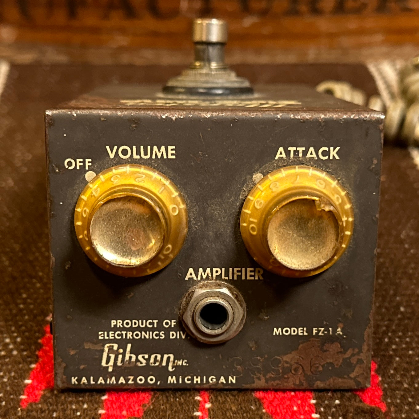 Vintage 1968 Maestro Gibson FZ-1A Fuzz-Tone Pedal