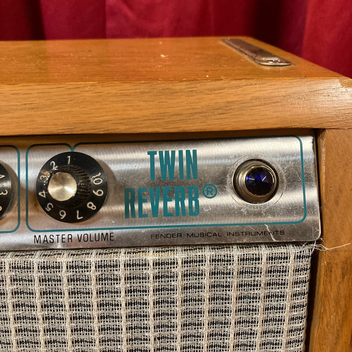 1970s Fender Silverface Twin Reverb Combo Amplifier Modded
