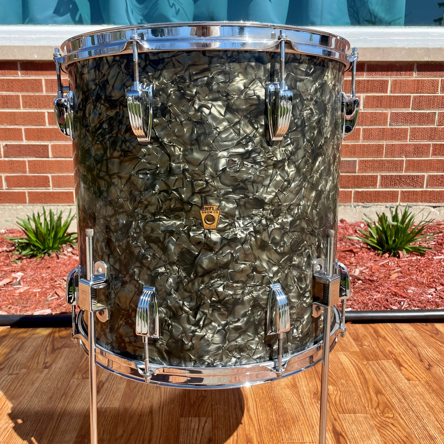 1948-1952 WFL 16x16 Floor Tom Single Black Diamond Pearl Ludwig