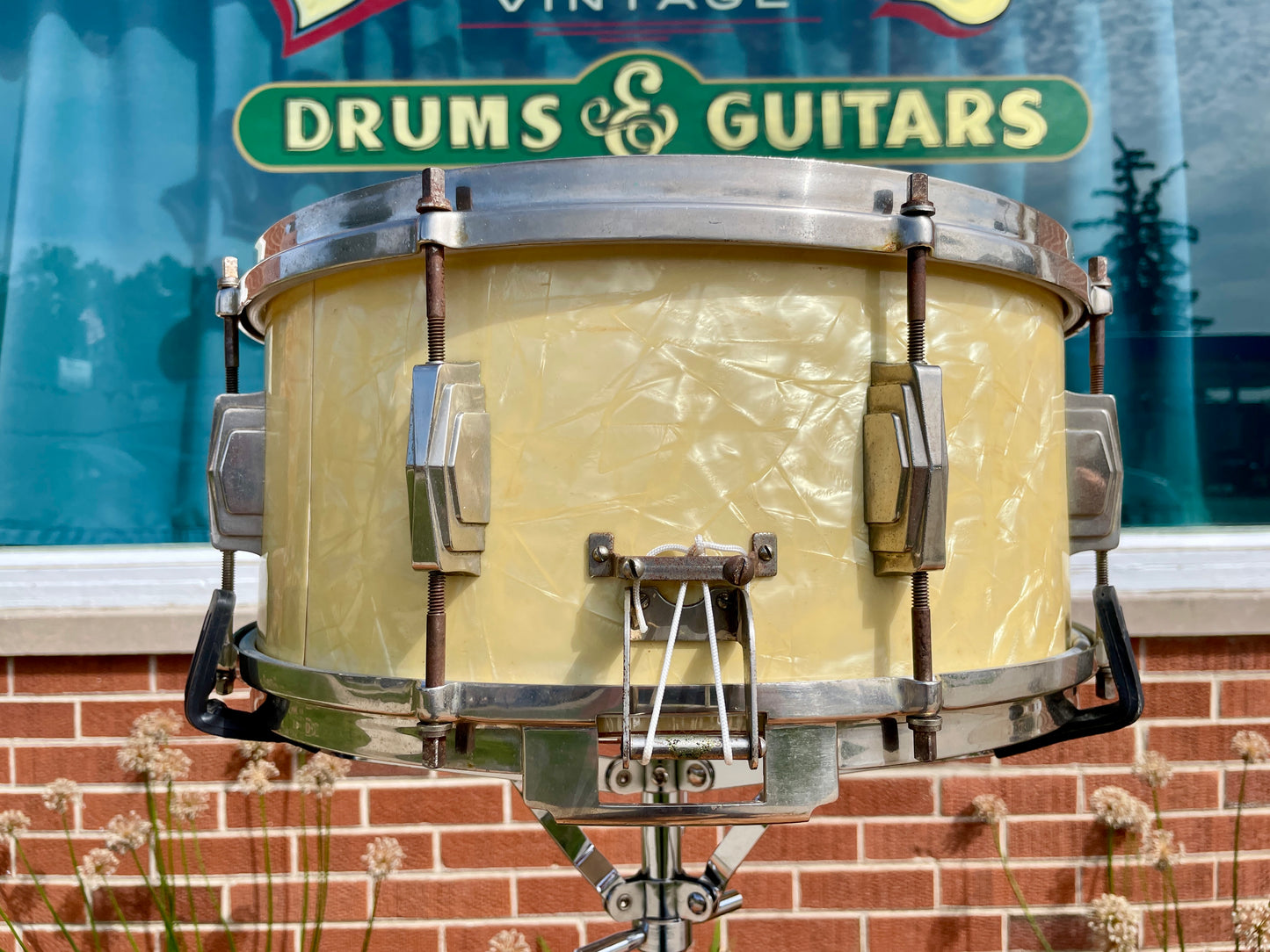 1947 Ludwig & Ludwig 6.5x14 Standard No. 35 Snare Drum White Marine Pearl Elkhart