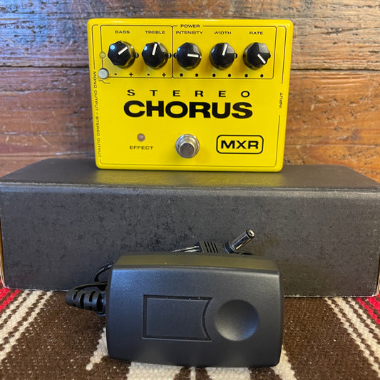 MXR Stereo Chorus Pedal M134 w/ Box
