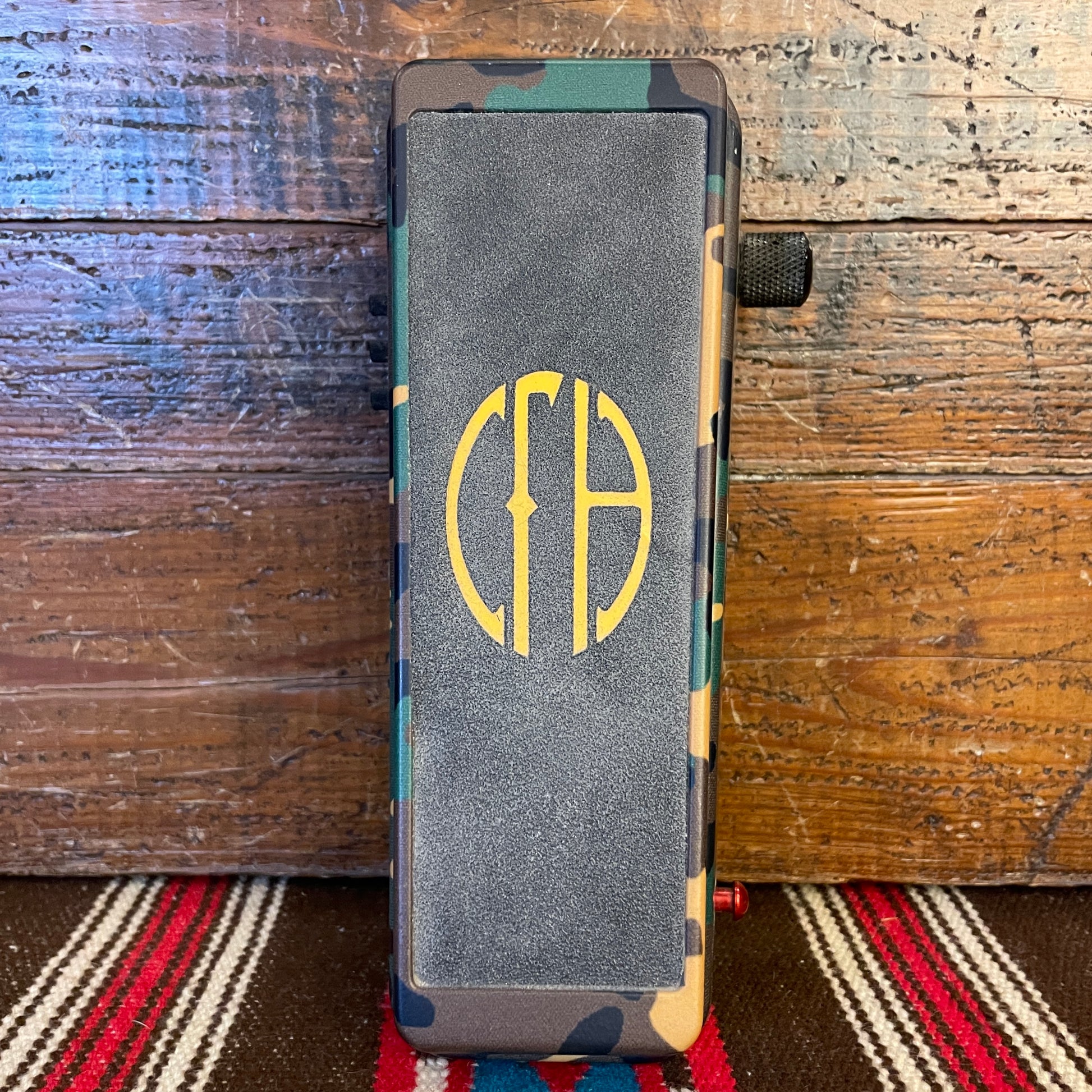 dimebag pedals Dunlop Dimebag Dime Crybaby From Hell Wah Pedal Camo DB01 – Drugan's Drums & Guitars