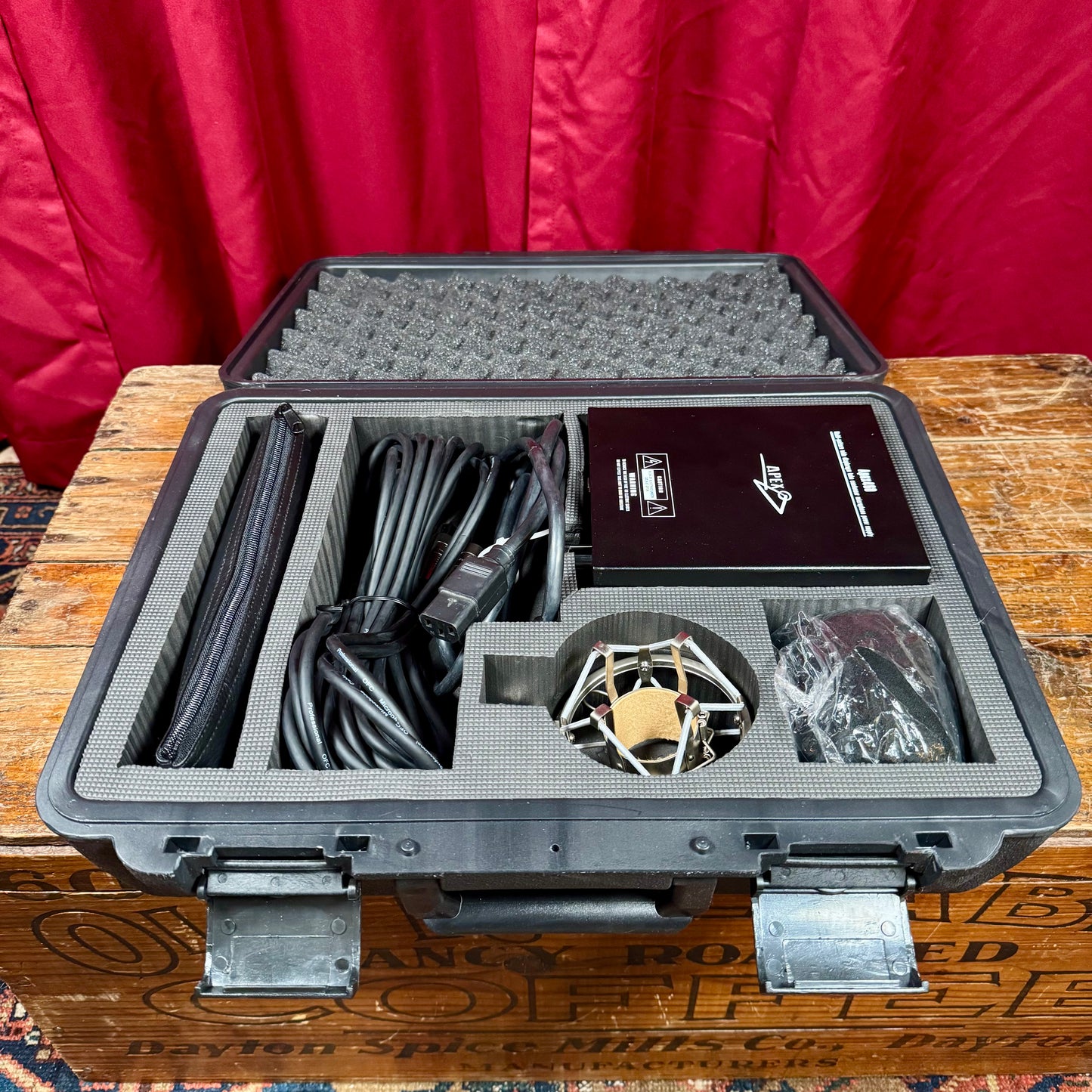 Advanced Audio Modded Apex 460 Multi-Pattern Tube Condenser Microphone w/ Case