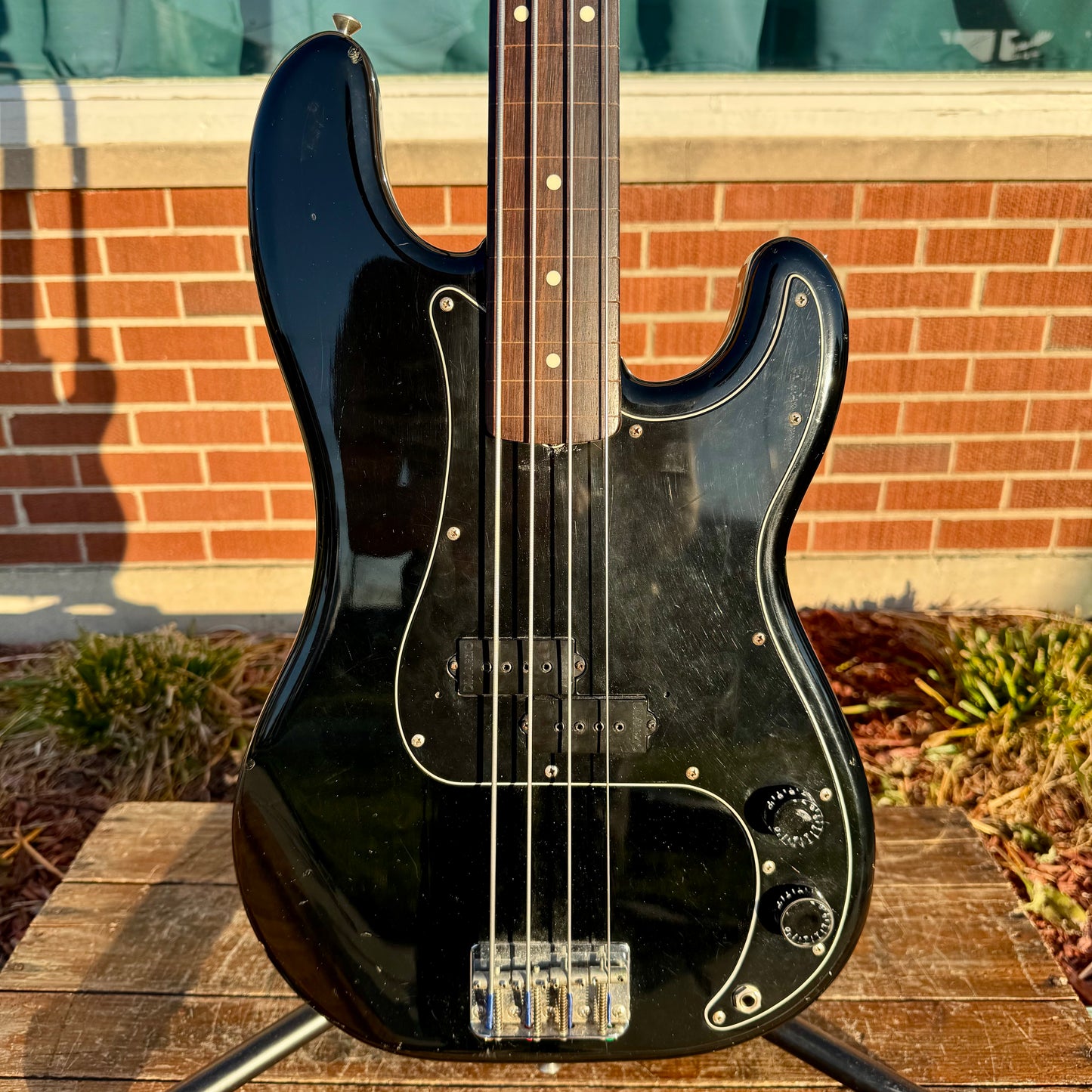 1983 Fender Squier Fretless Precision Bass Guitar Black Flame Maple MIJ w/Gig Bag