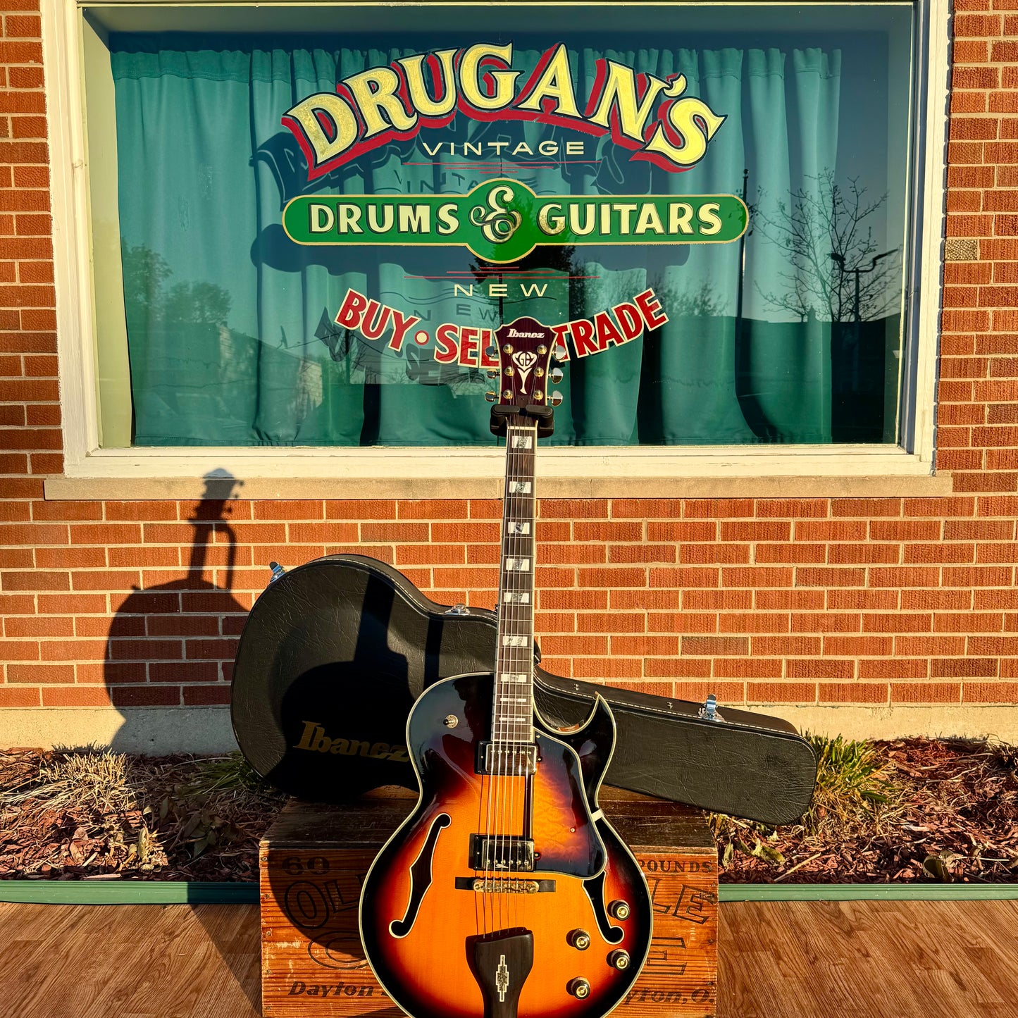 Ibanez LGB30 George Benson Signature Hollowbody Electric Guitar Vintage Sunburst w/ OHSC
