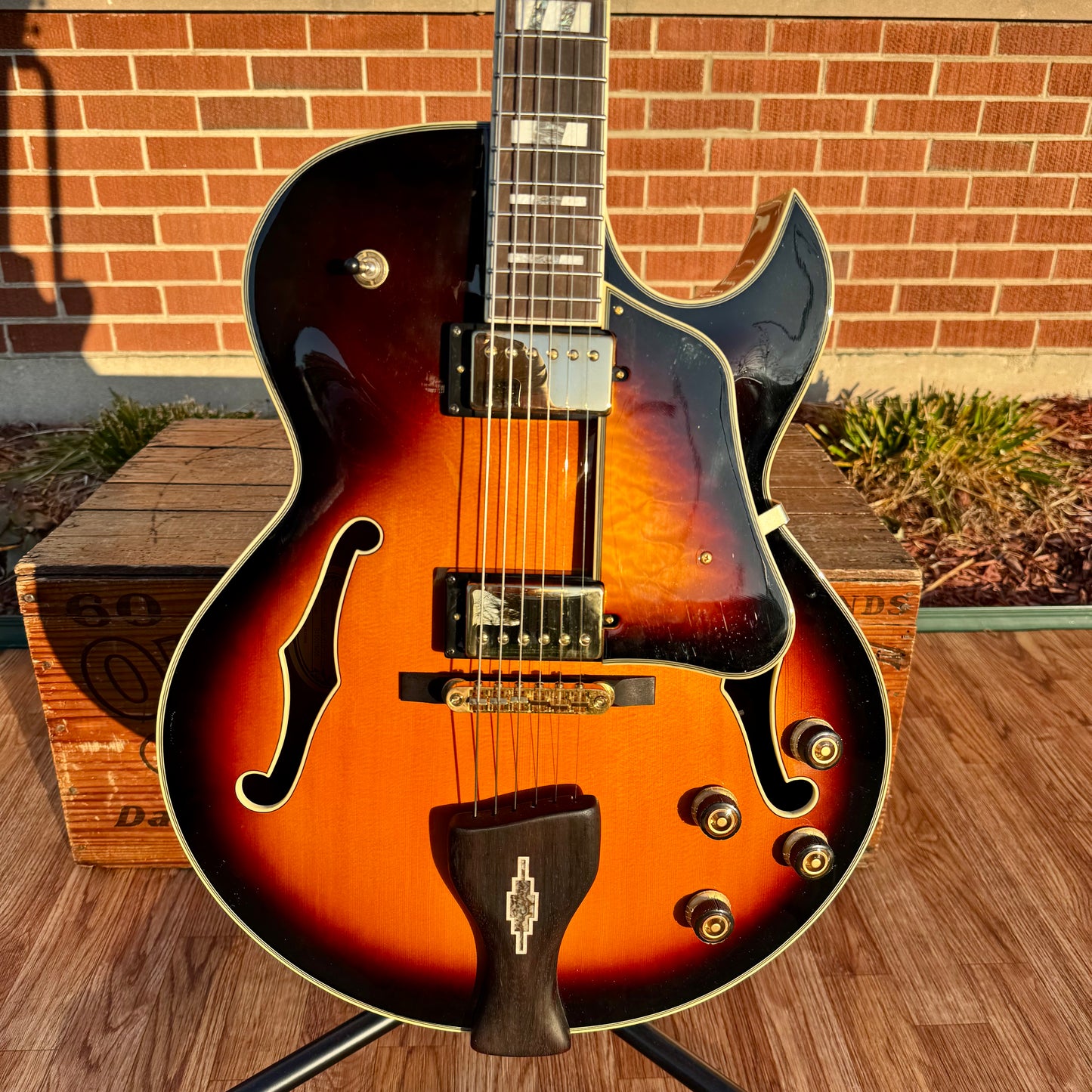 Ibanez LGB30 George Benson Signature Hollowbody Electric Guitar Vintage Sunburst w/ OHSC