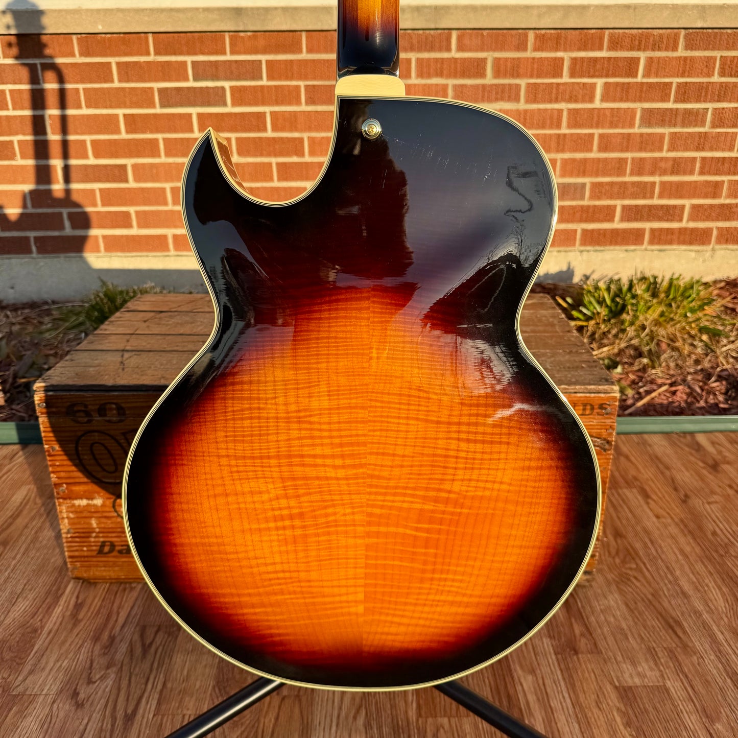 Ibanez LGB30 George Benson Signature Hollowbody Electric Guitar Vintage Sunburst w/ OHSC