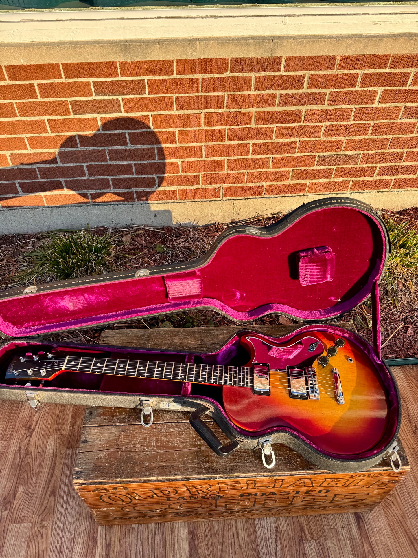 1970s Gibson L6-S Electric Guitar Cherry Sunburst w/ OHSC