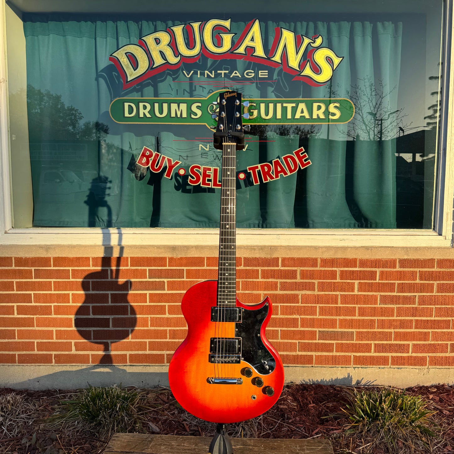 1970s Gibson L6-S Electric Guitar Cherry Sunburst w/ OHSC